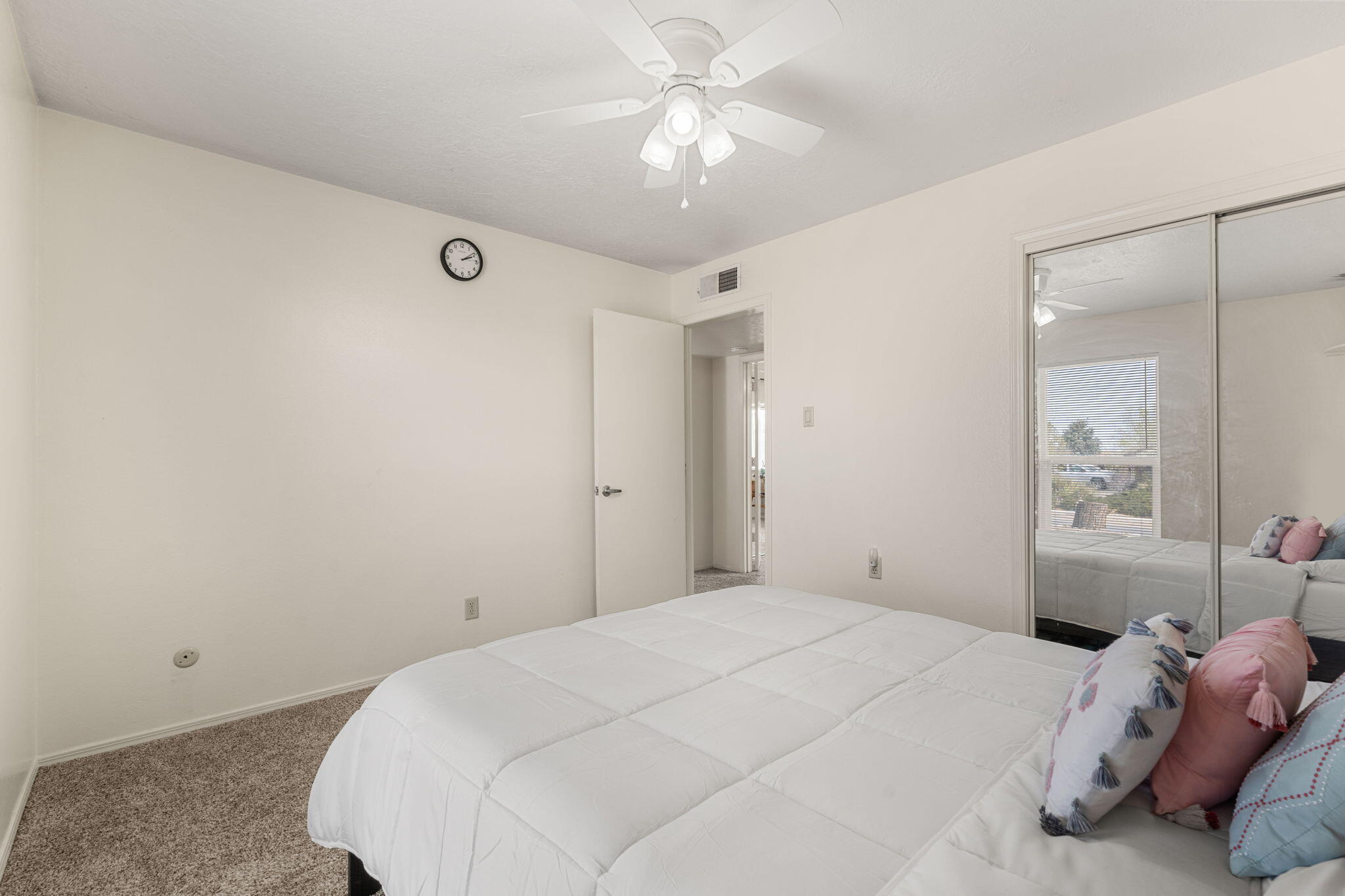 7532 CAPULIN Road NE