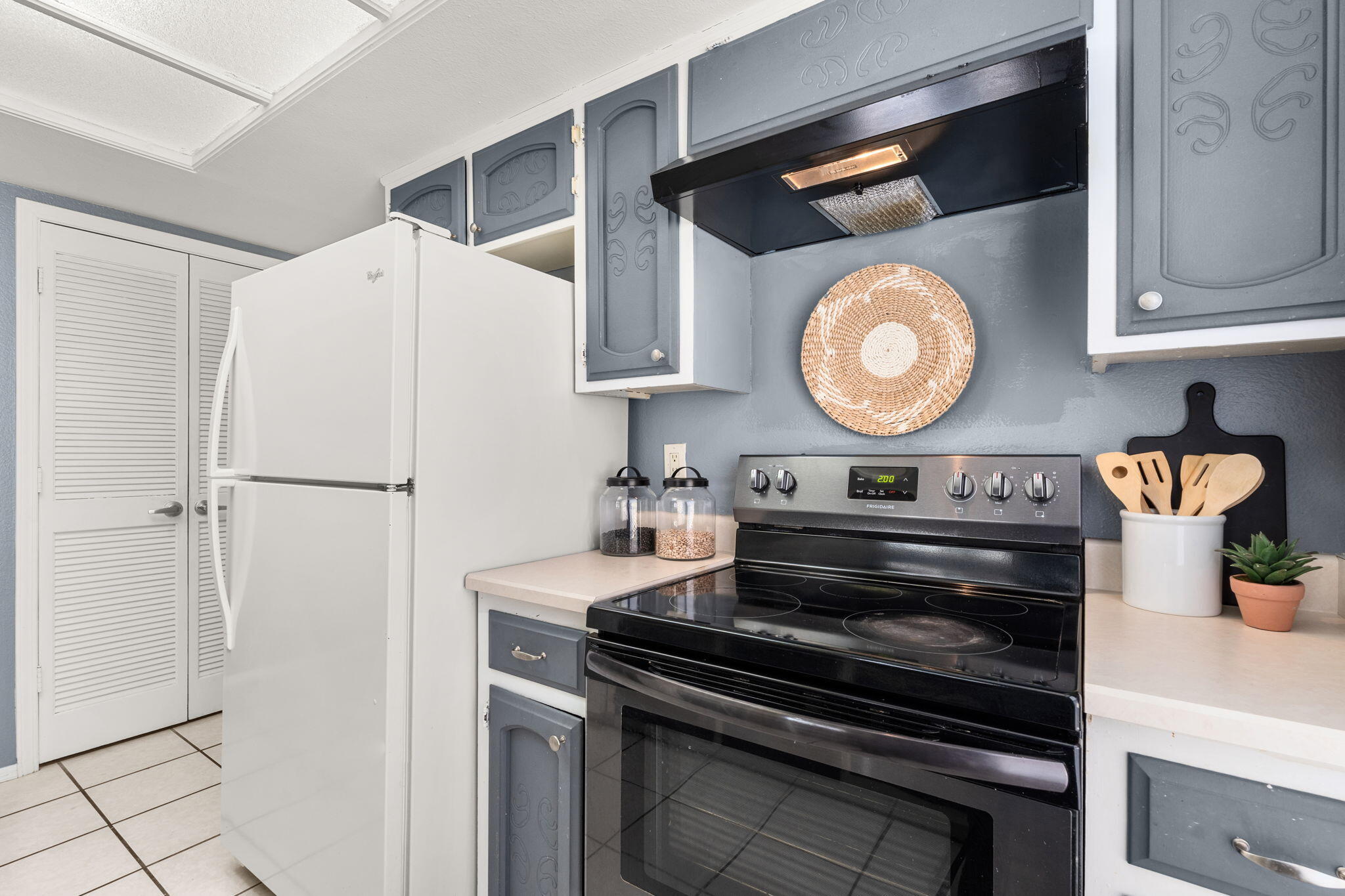 7532 CAPULIN Road NE