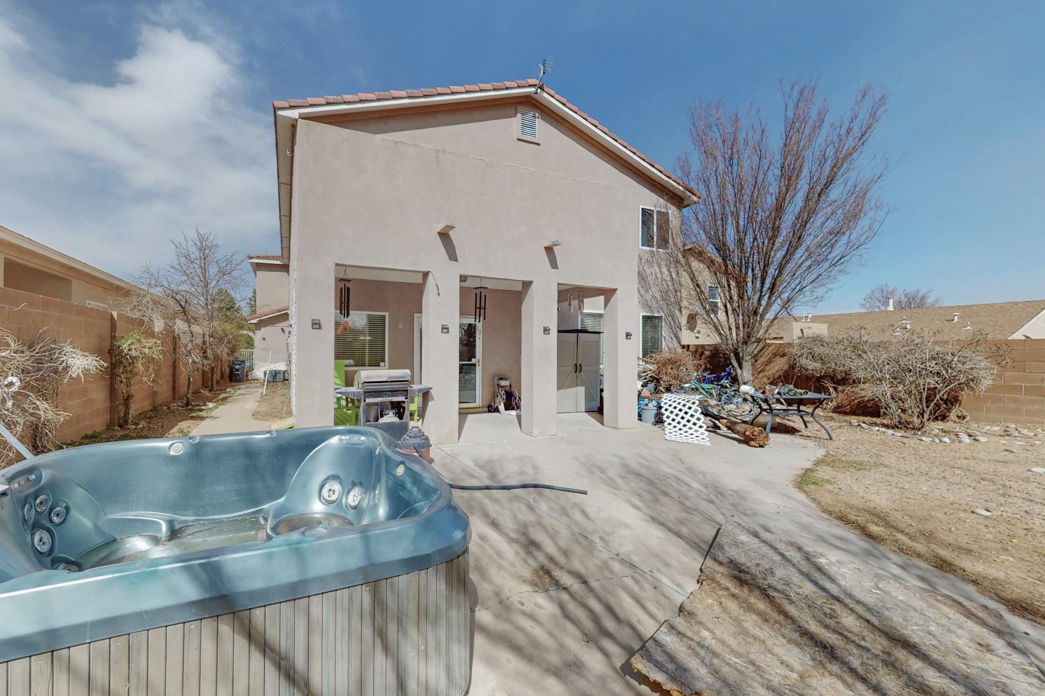 6124 LORO Avenue NW