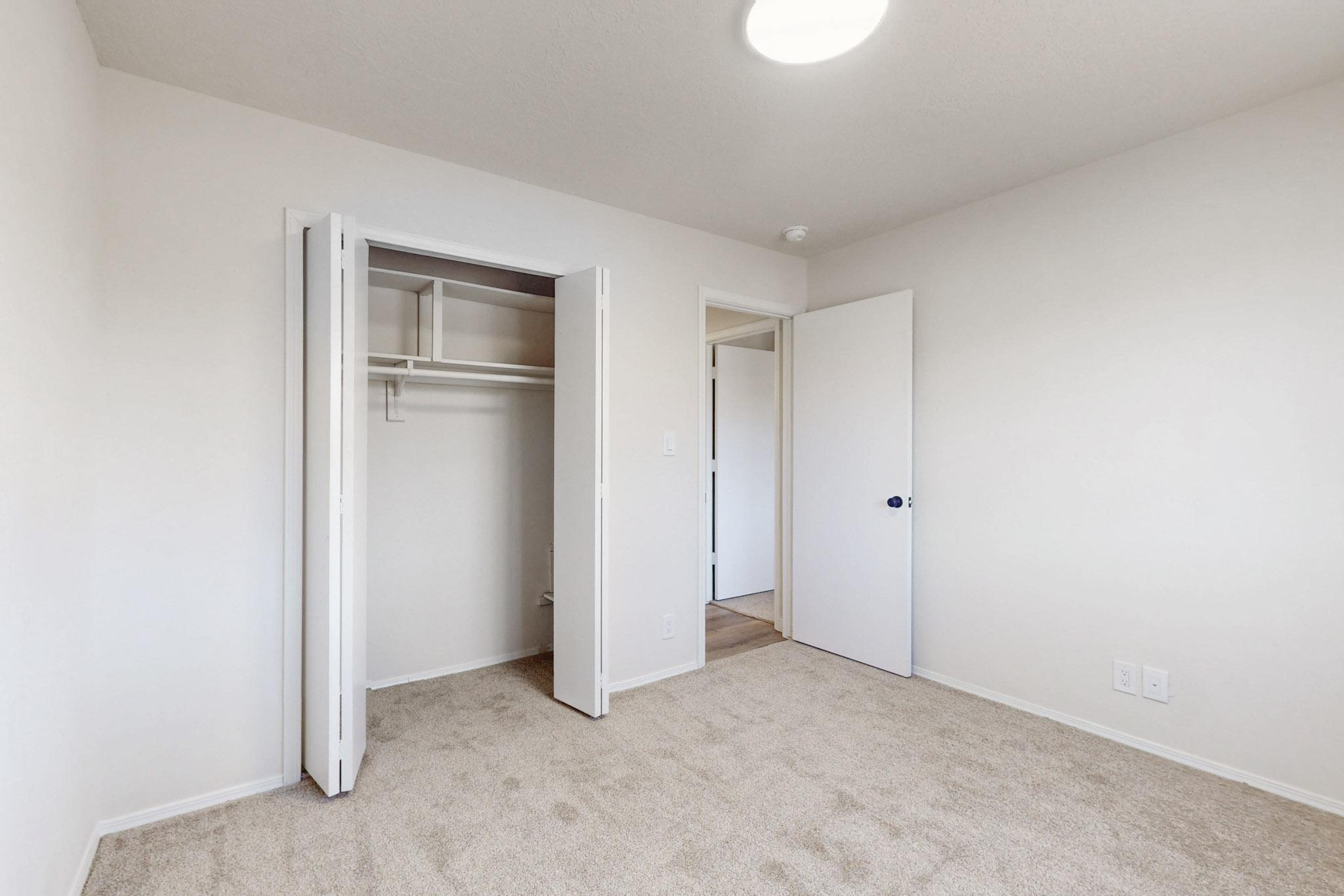 7105 HILDEGARDE Drive NE