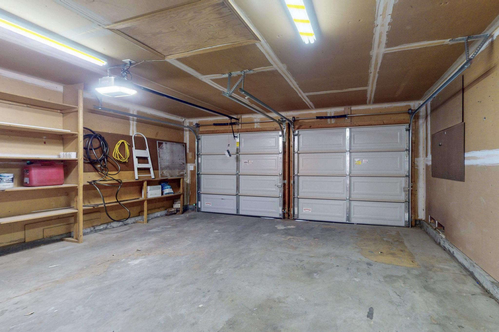 7105 HILDEGARDE Drive NE