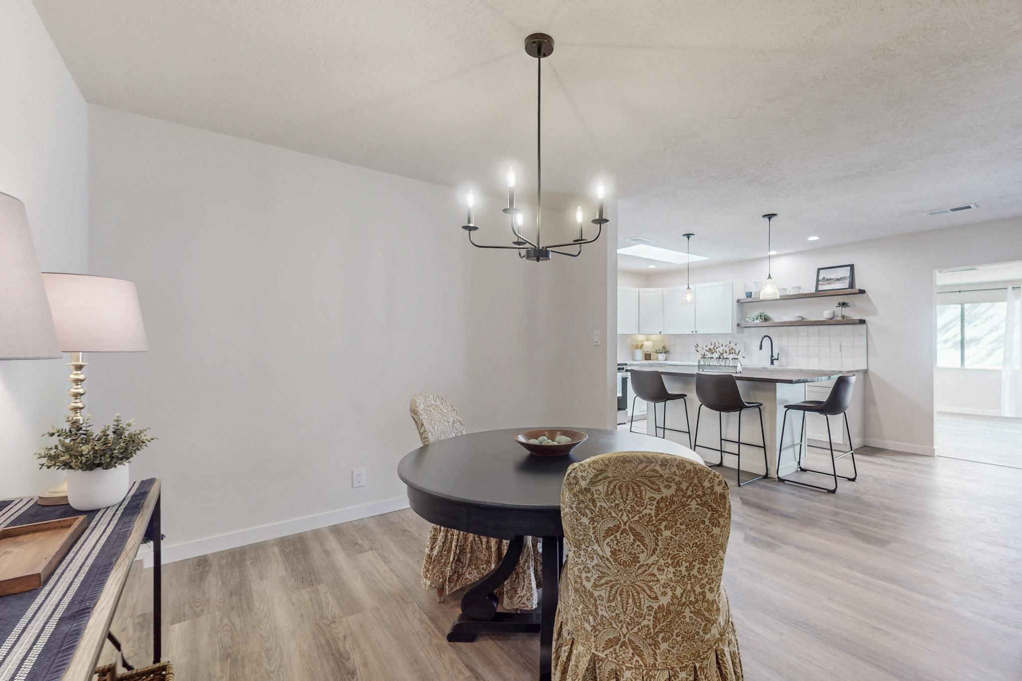 7105 HILDEGARDE Drive NE