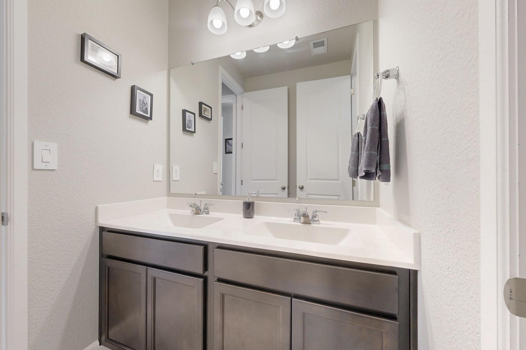 3308 BERKSHIRE Road NE