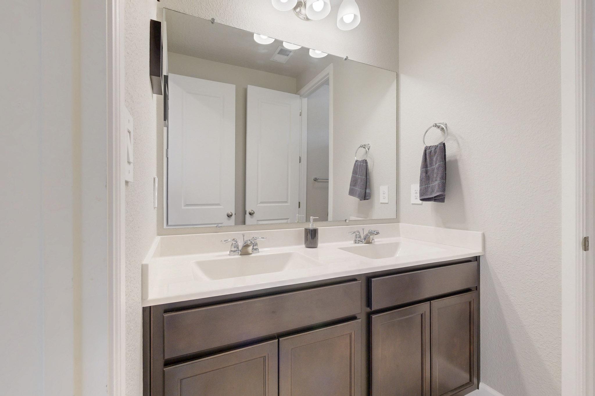 3308 BERKSHIRE Road NE