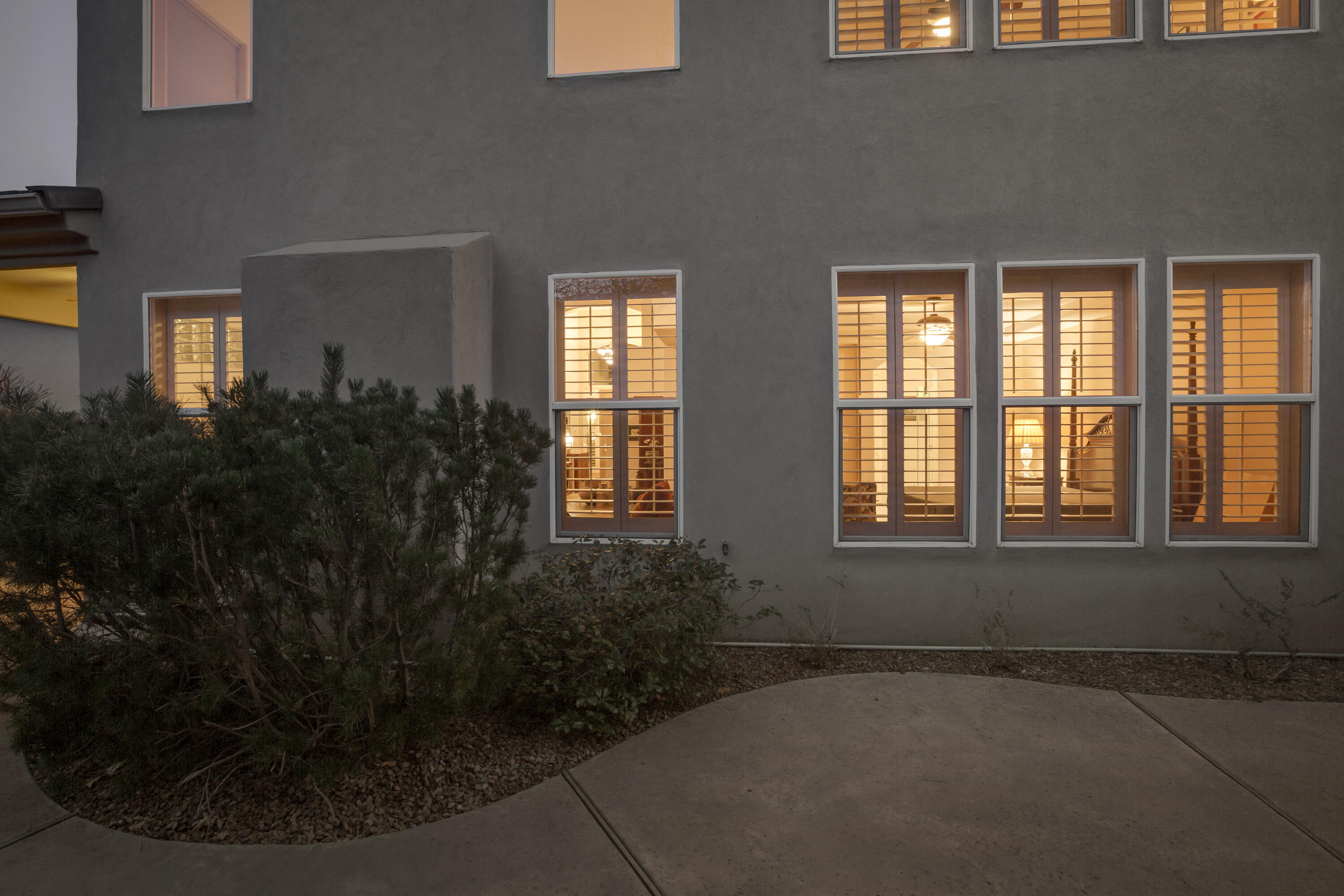 12611 DESERT MARIGOLD Lane NE