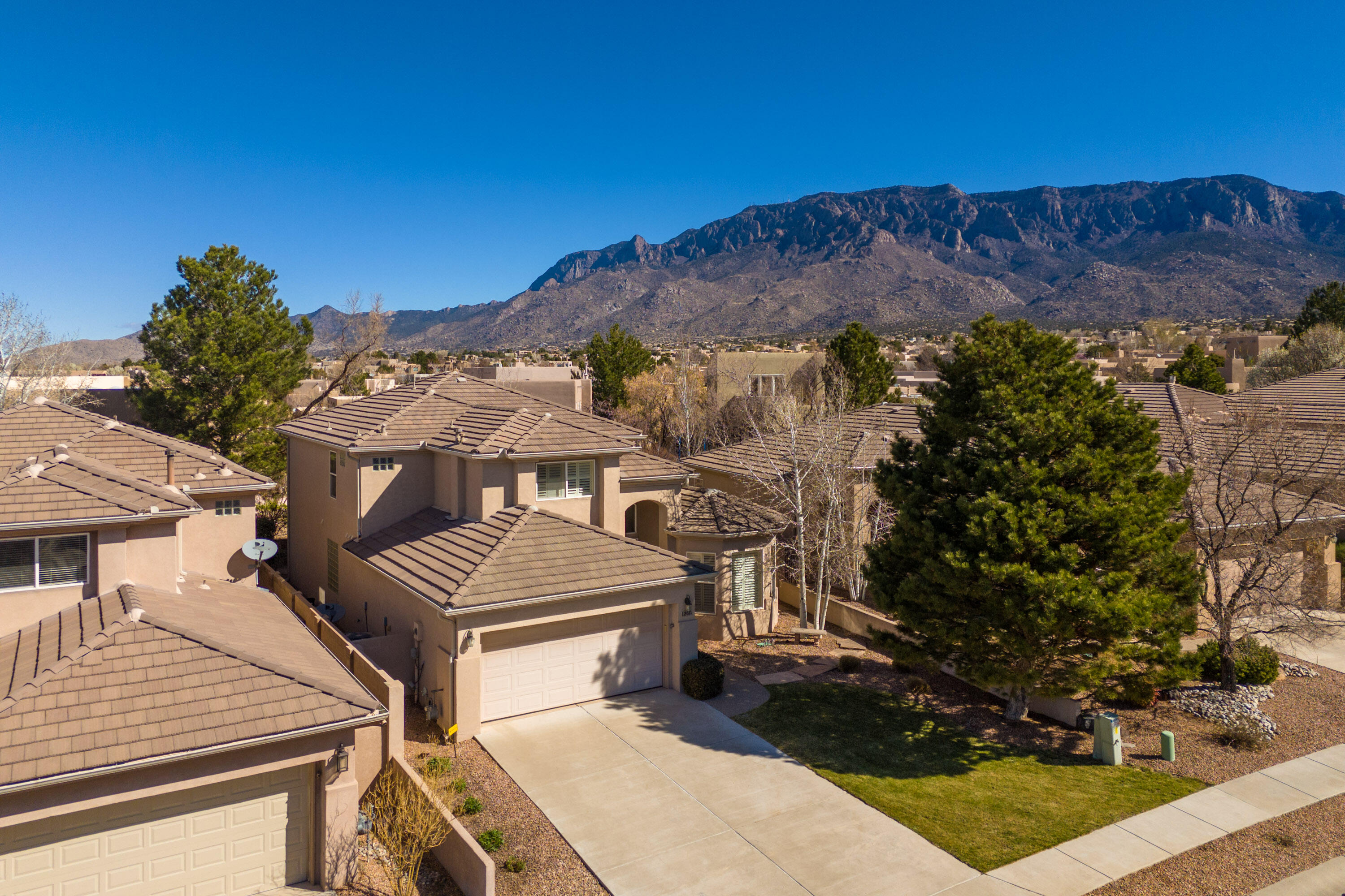 12611 DESERT MARIGOLD Lane NE