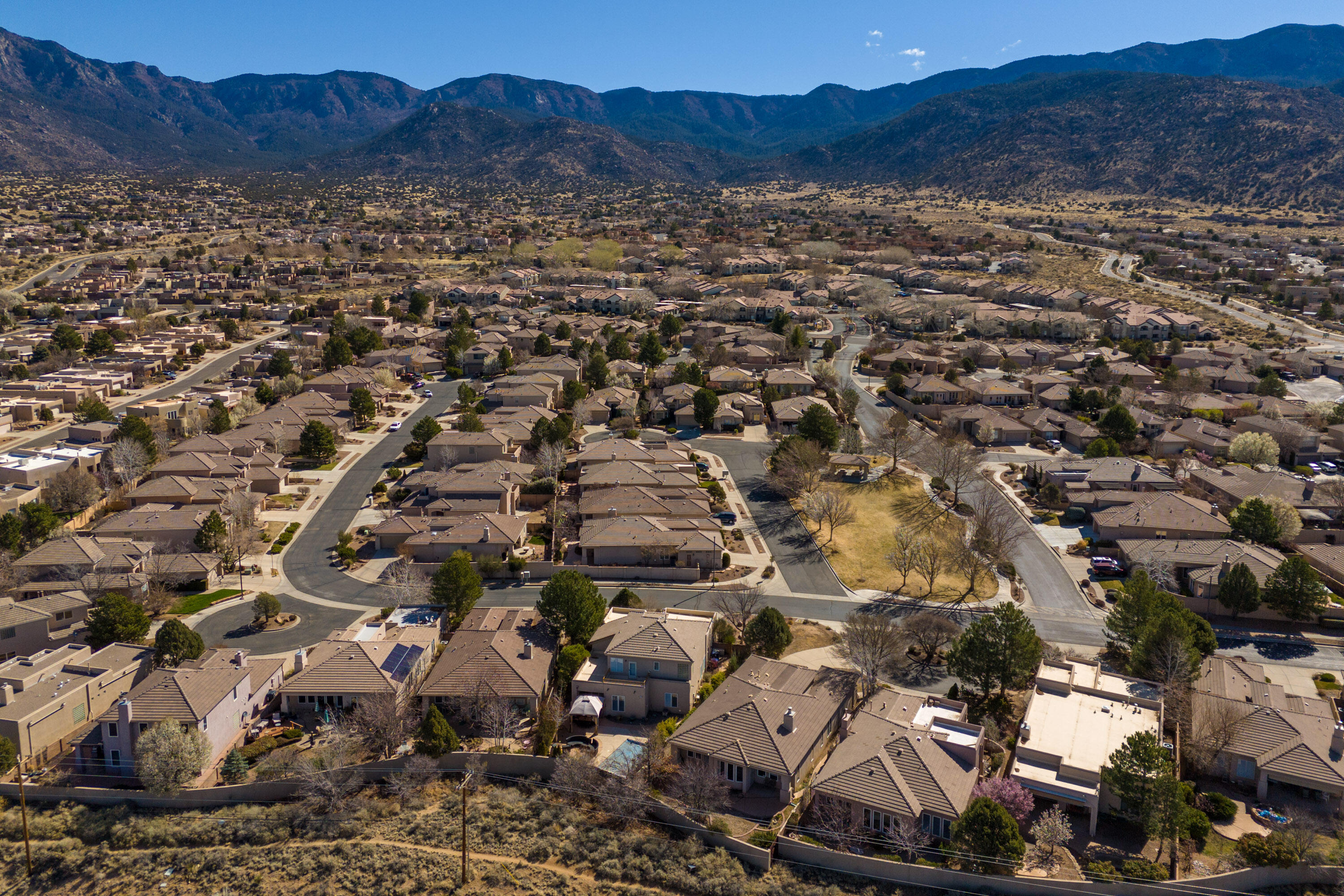 12611 DESERT MARIGOLD Lane NE