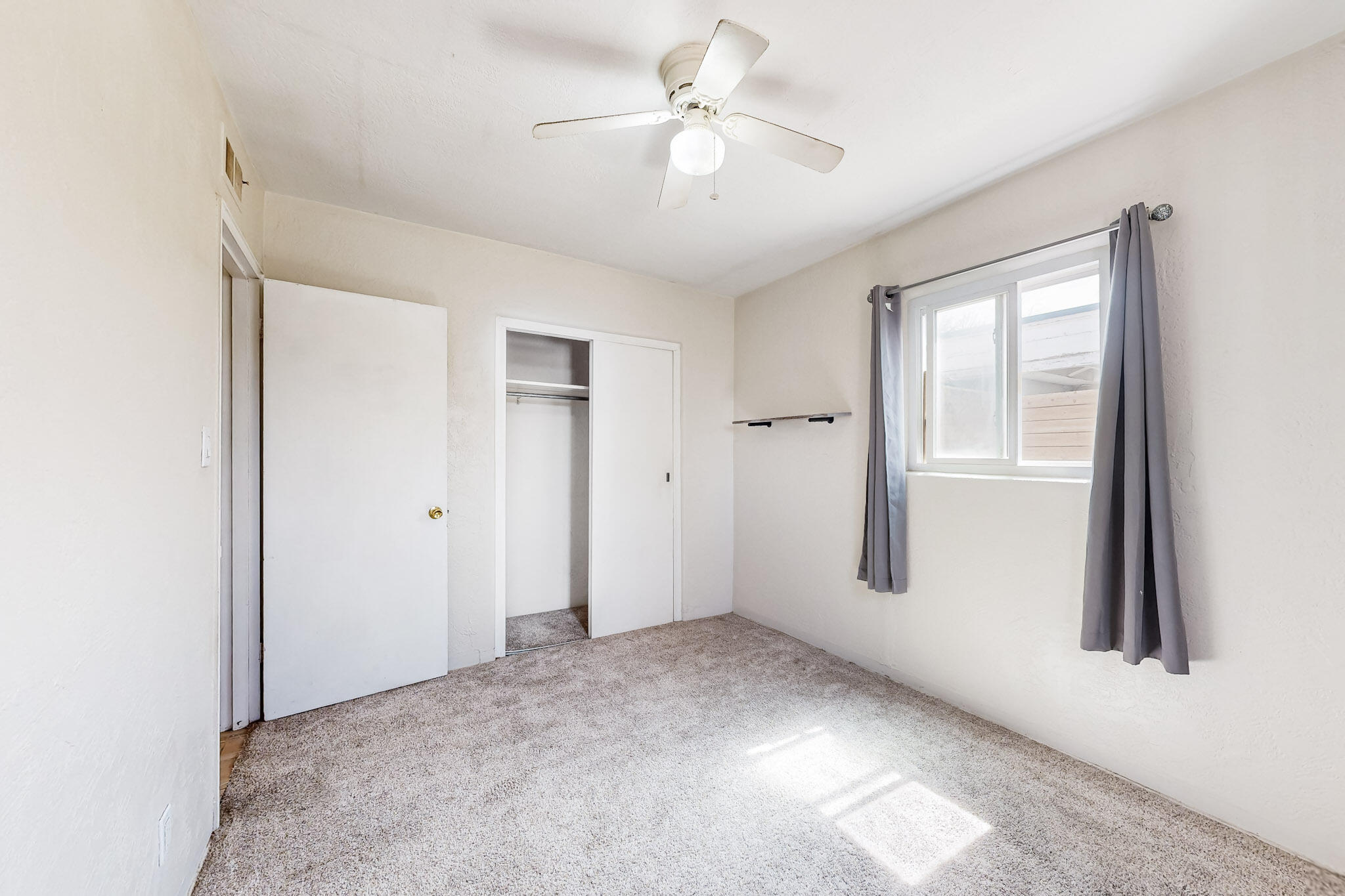 2725 HERMOSA Drive NE