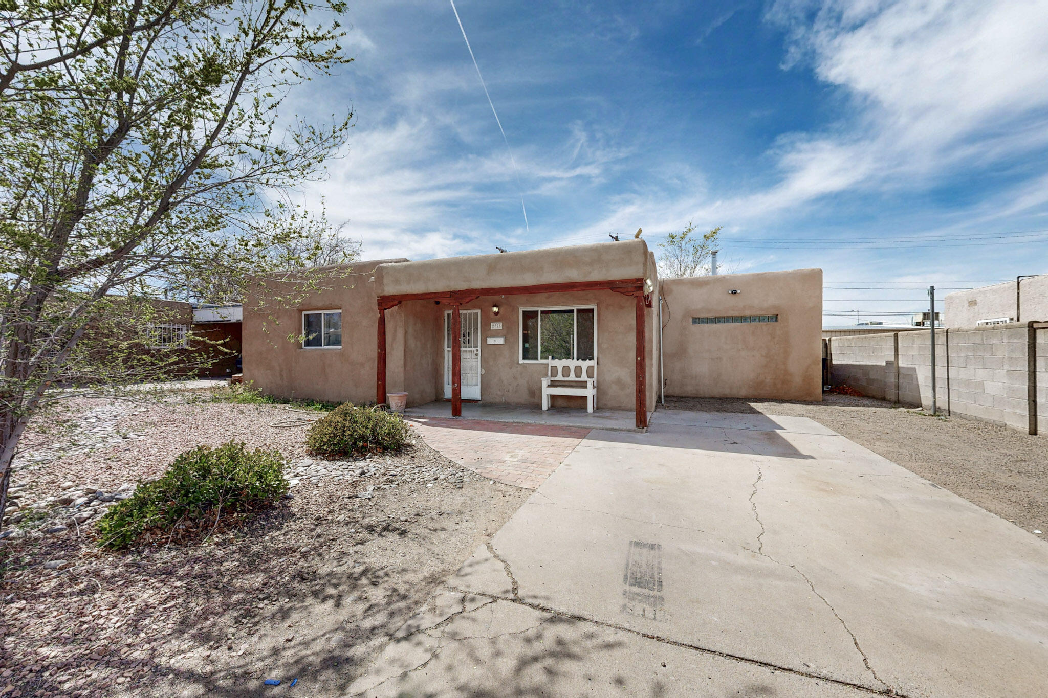 2725 HERMOSA Drive NE