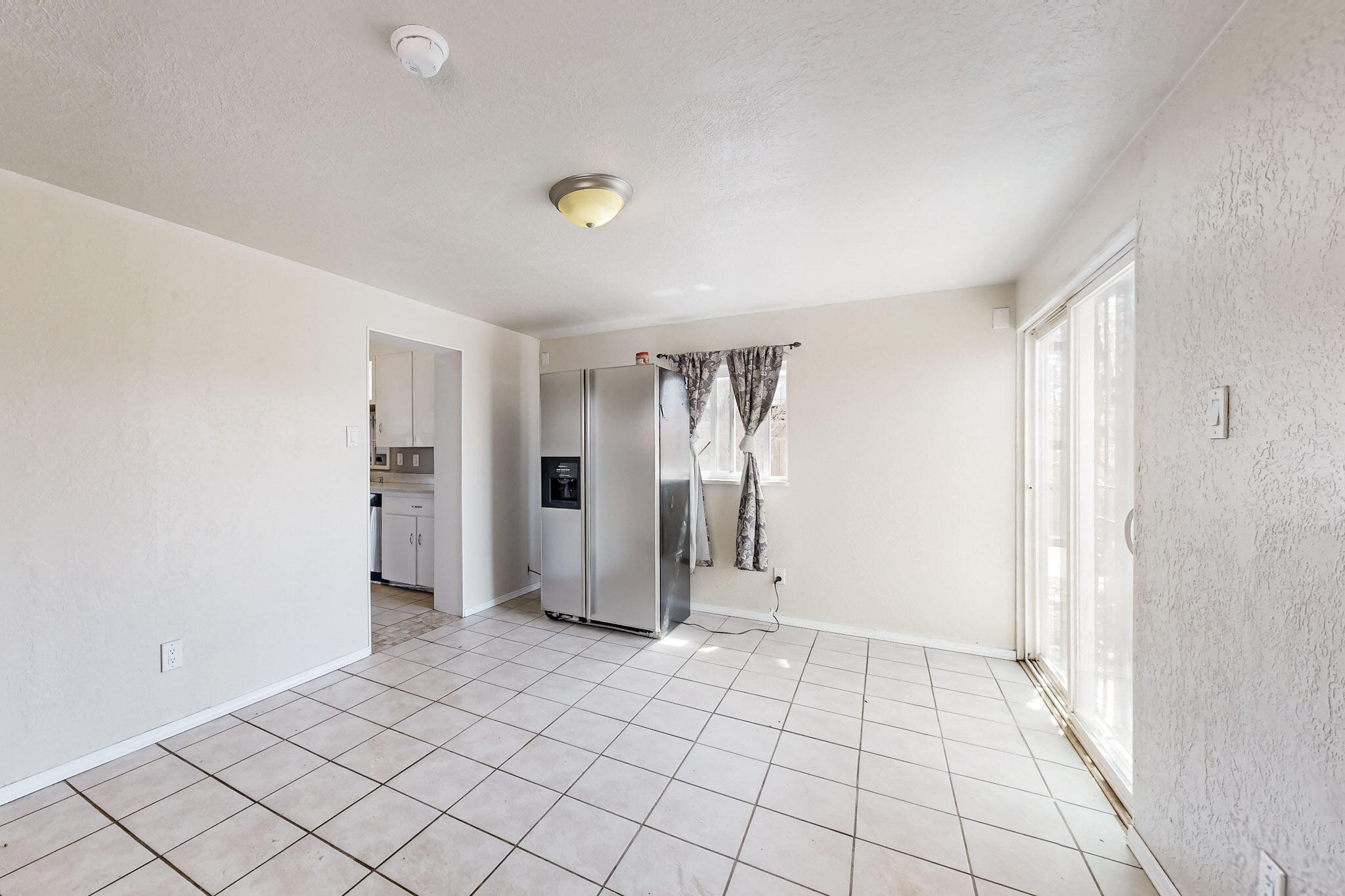 2725 HERMOSA Drive NE