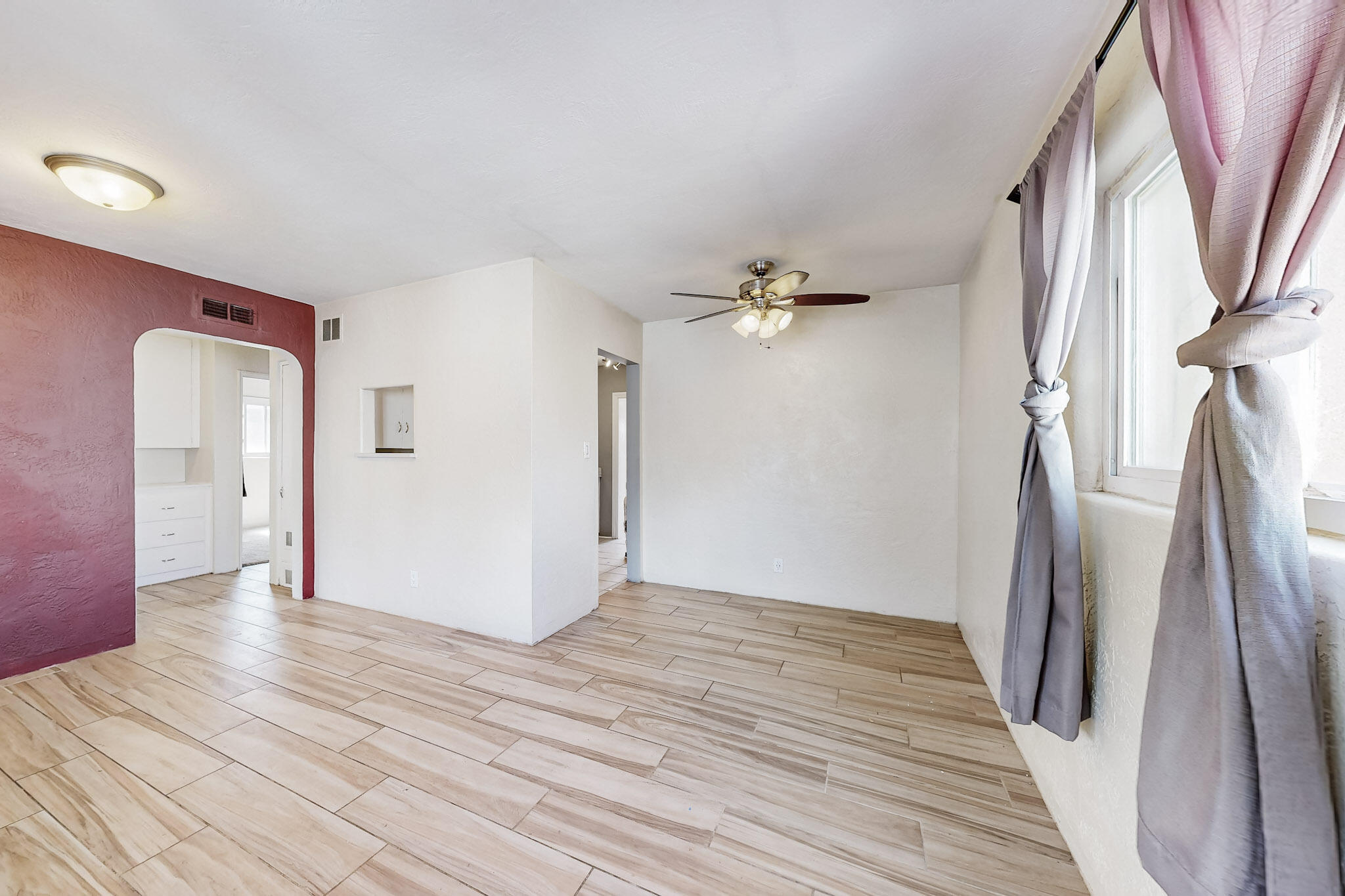 2725 HERMOSA Drive NE