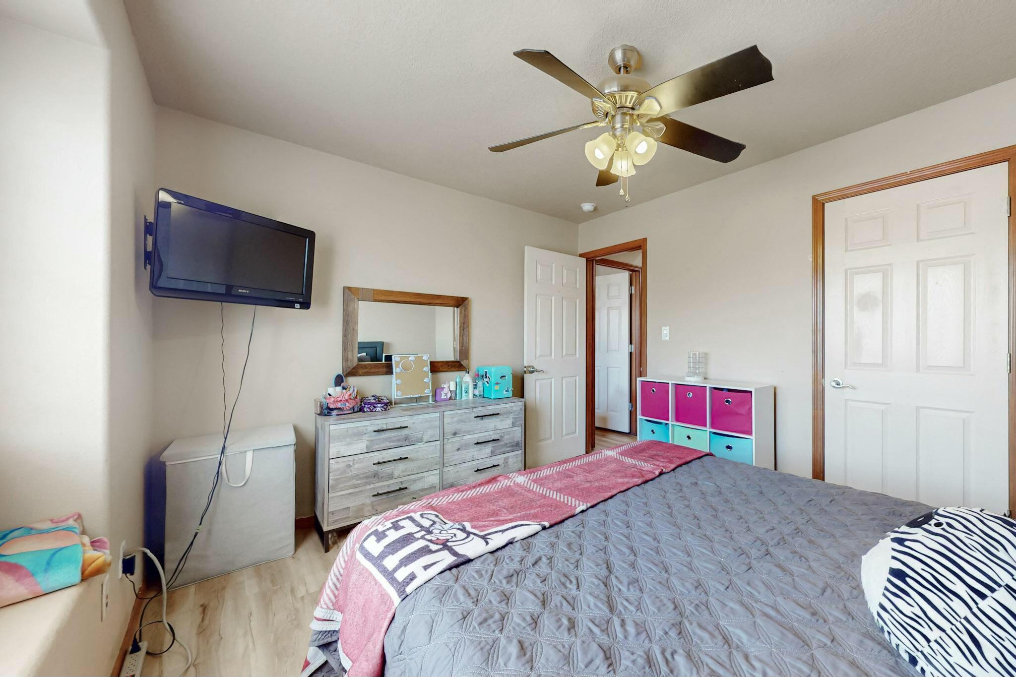 9009 Pinon Vista Court NE