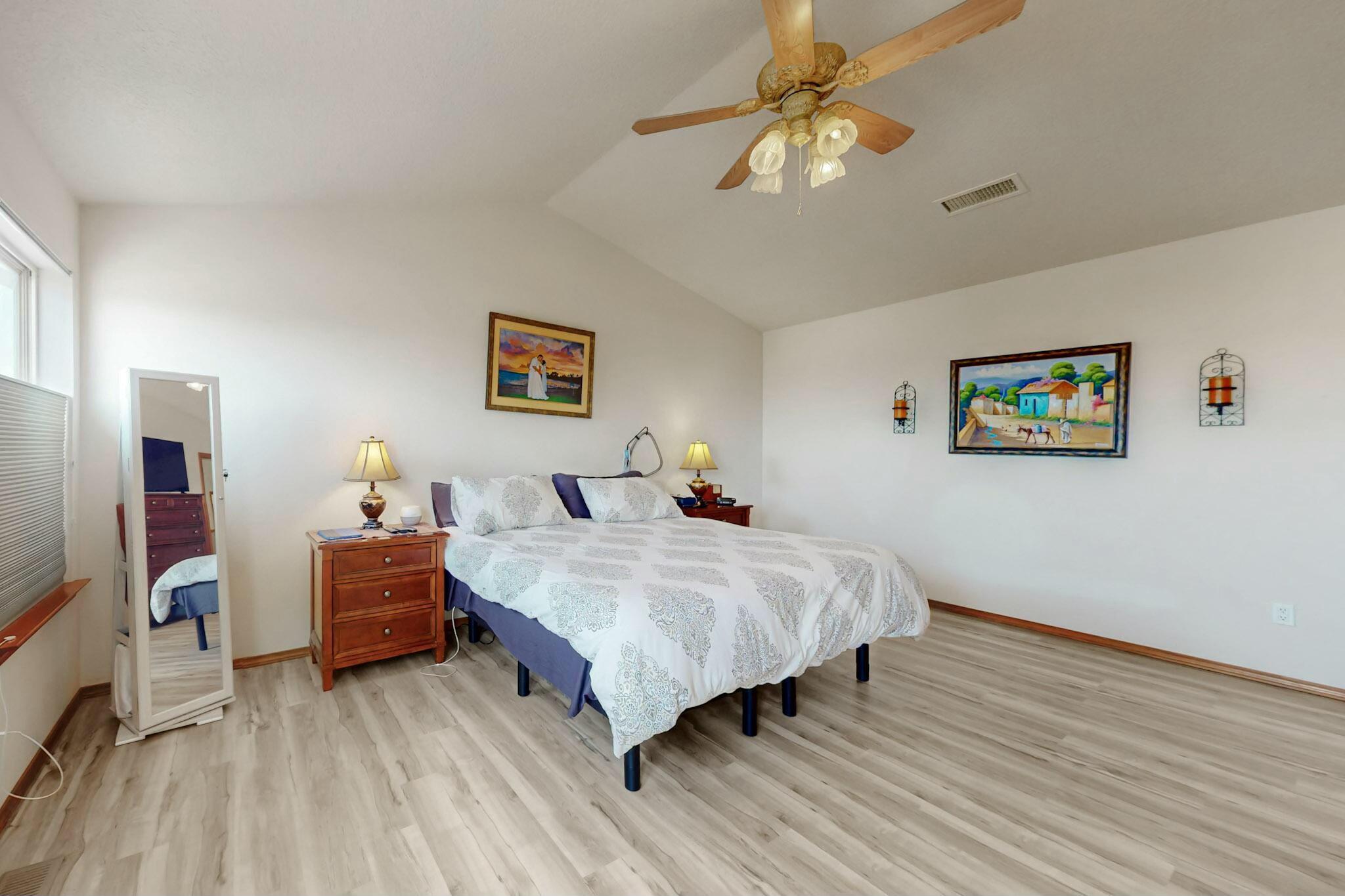 9009 Pinon Vista Court NE