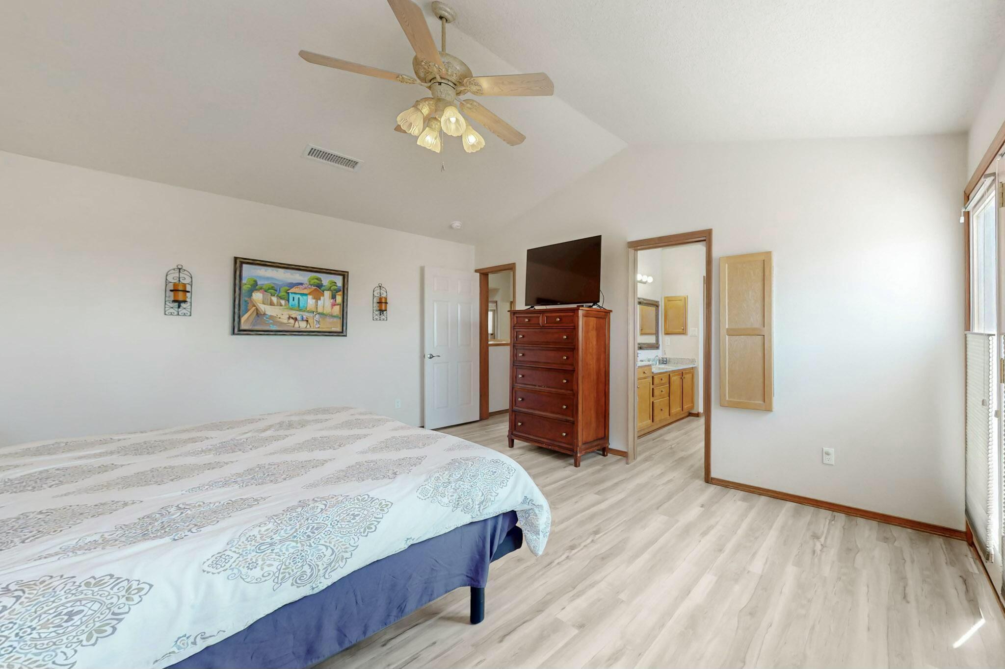 9009 Pinon Vista Court NE