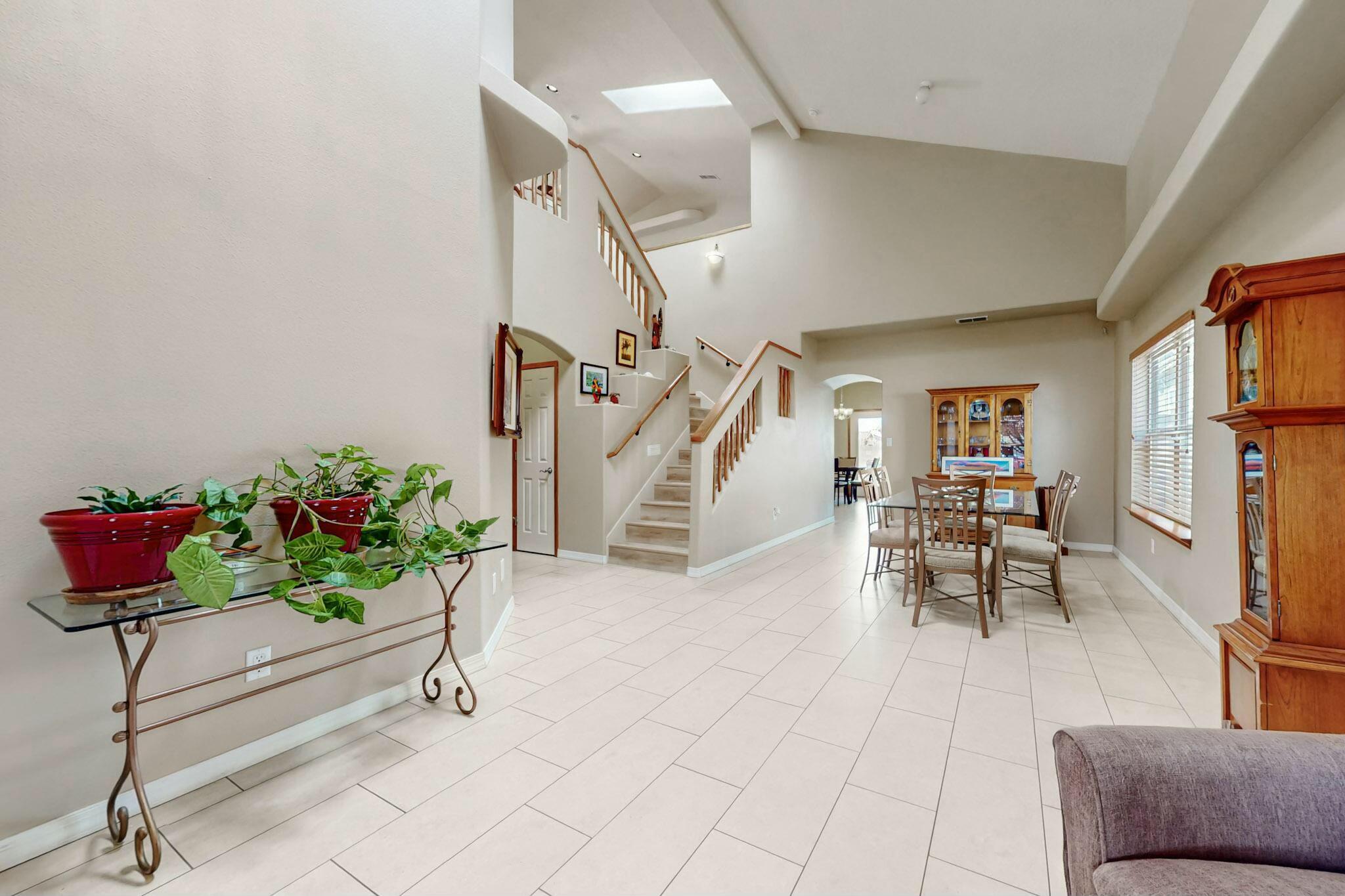 9009 Pinon Vista Court NE