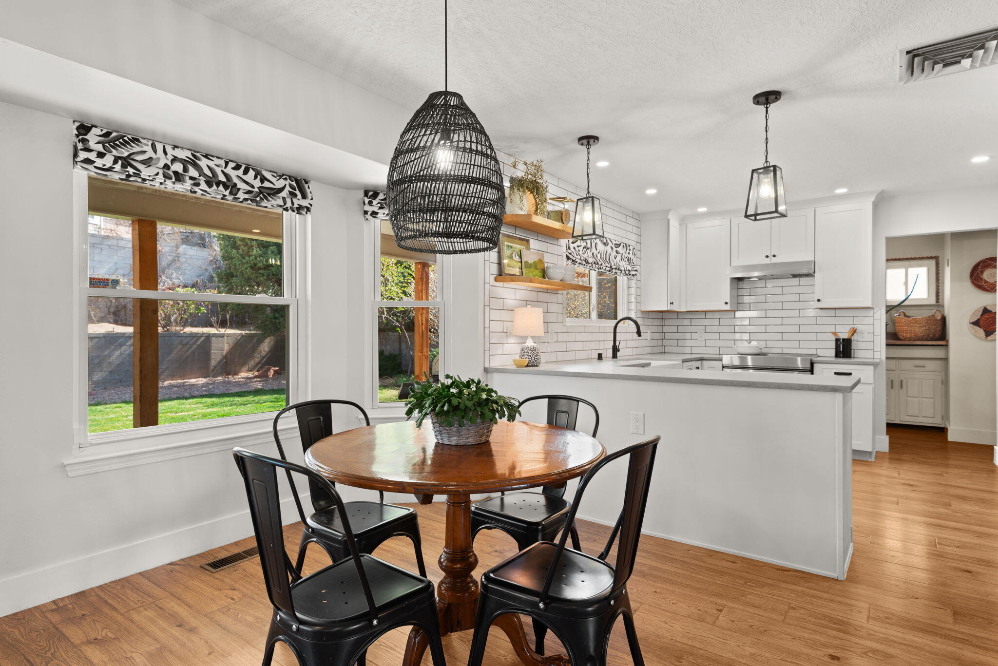 4008 CAMINO DE LA SIERRA NE