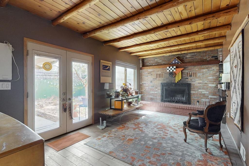 240 Pueblo Solano Road NW