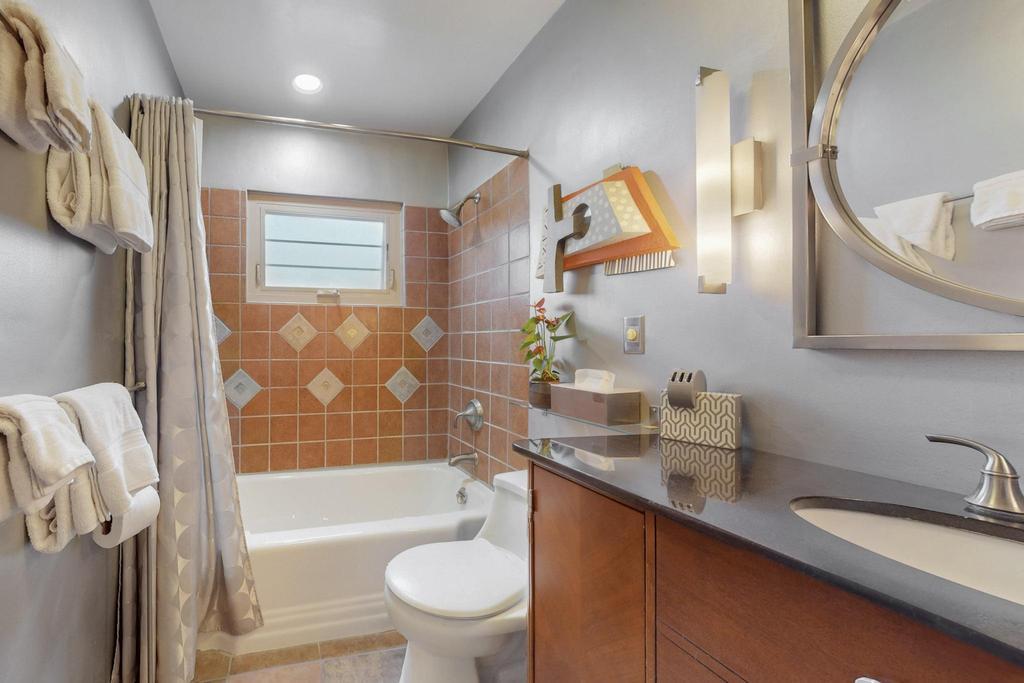 240 Pueblo Solano Road NW