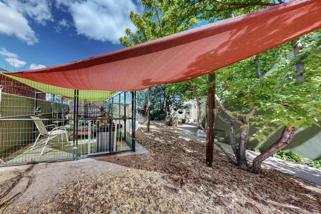 240 Pueblo Solano Road NW