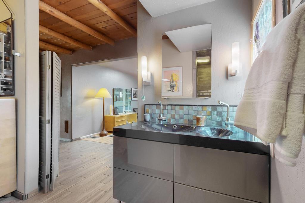 240 Pueblo Solano Road NW