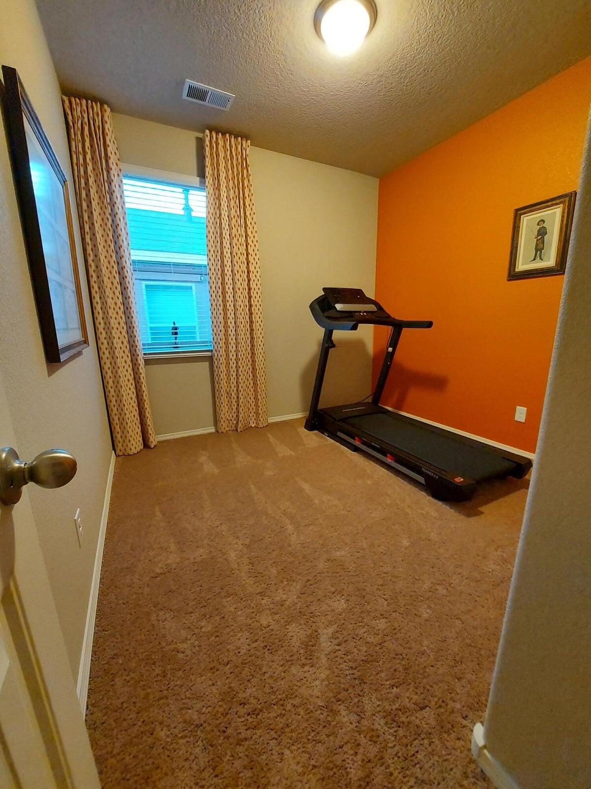 5734 LOS ALAMOS Drive NE