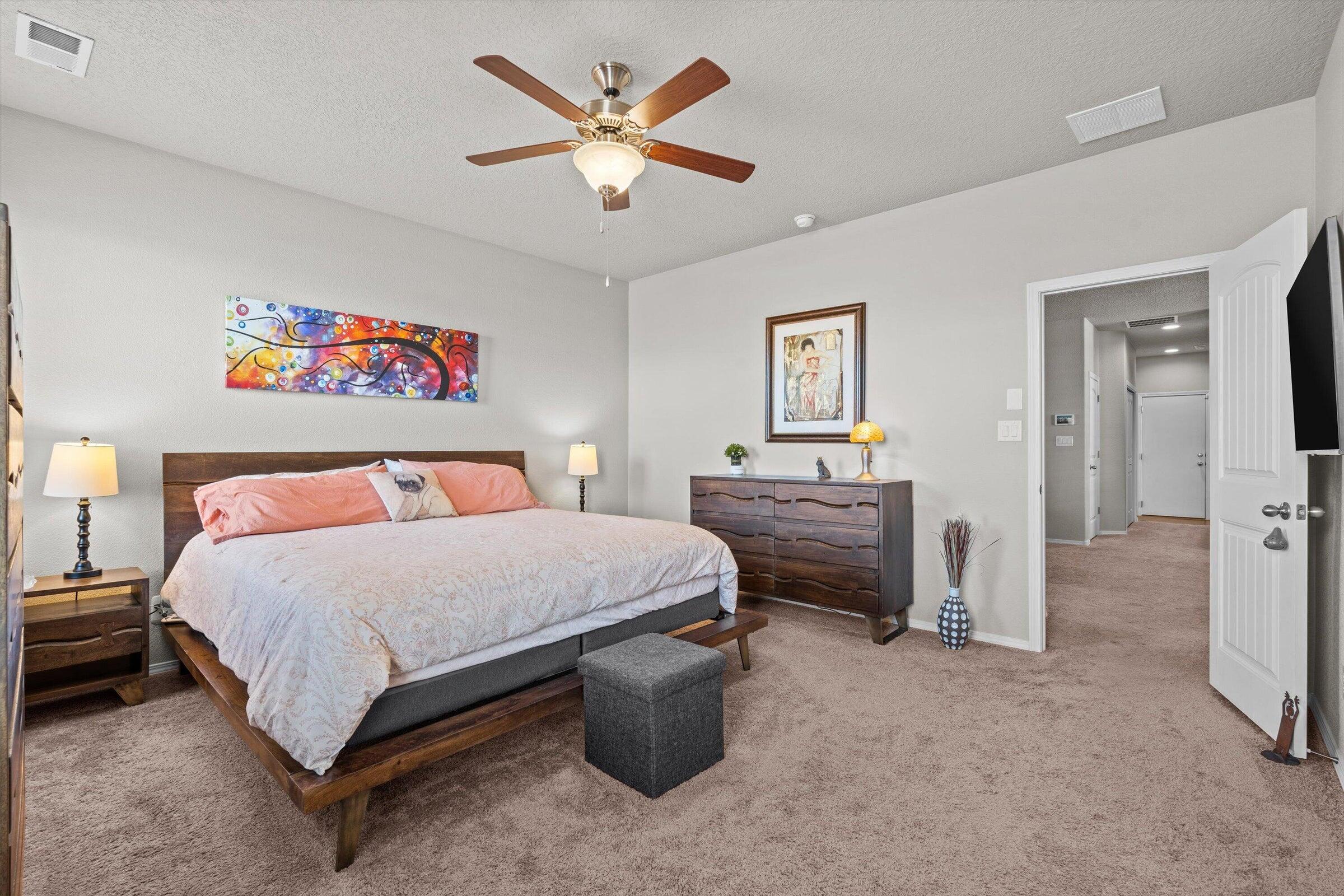 5734 LOS ALAMOS Drive NE