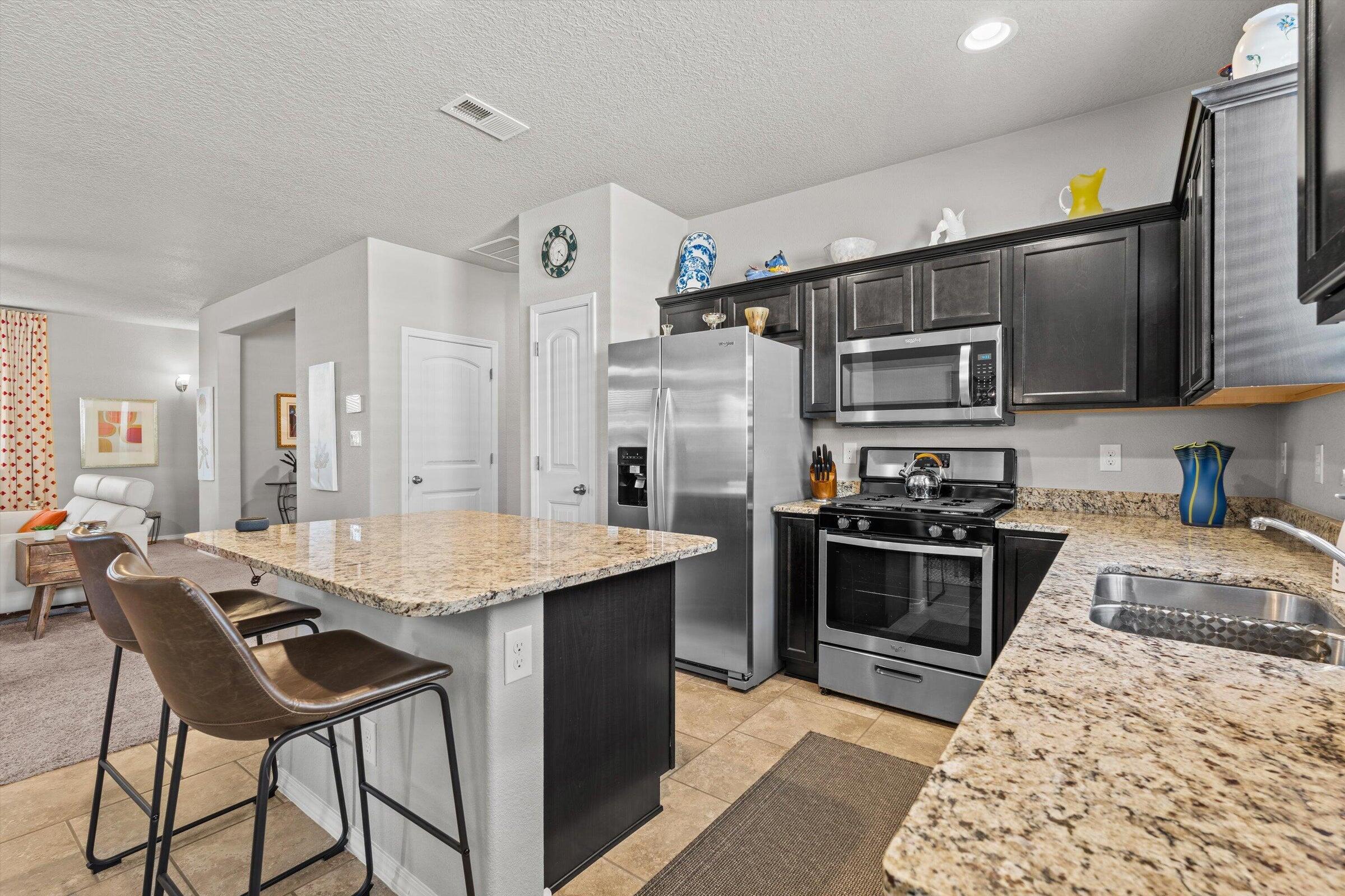 5734 LOS ALAMOS Drive NE