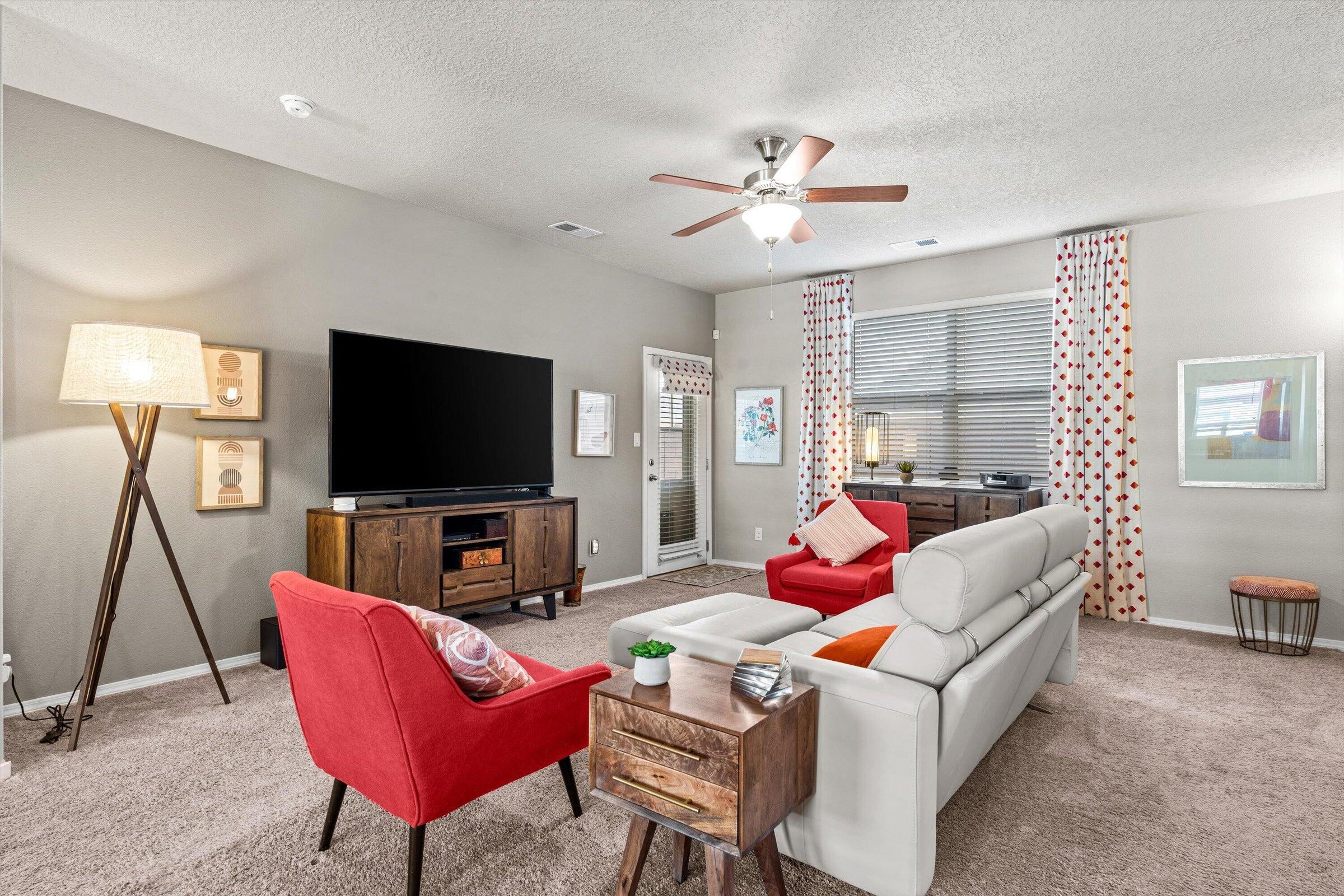 5734 LOS ALAMOS Drive NE