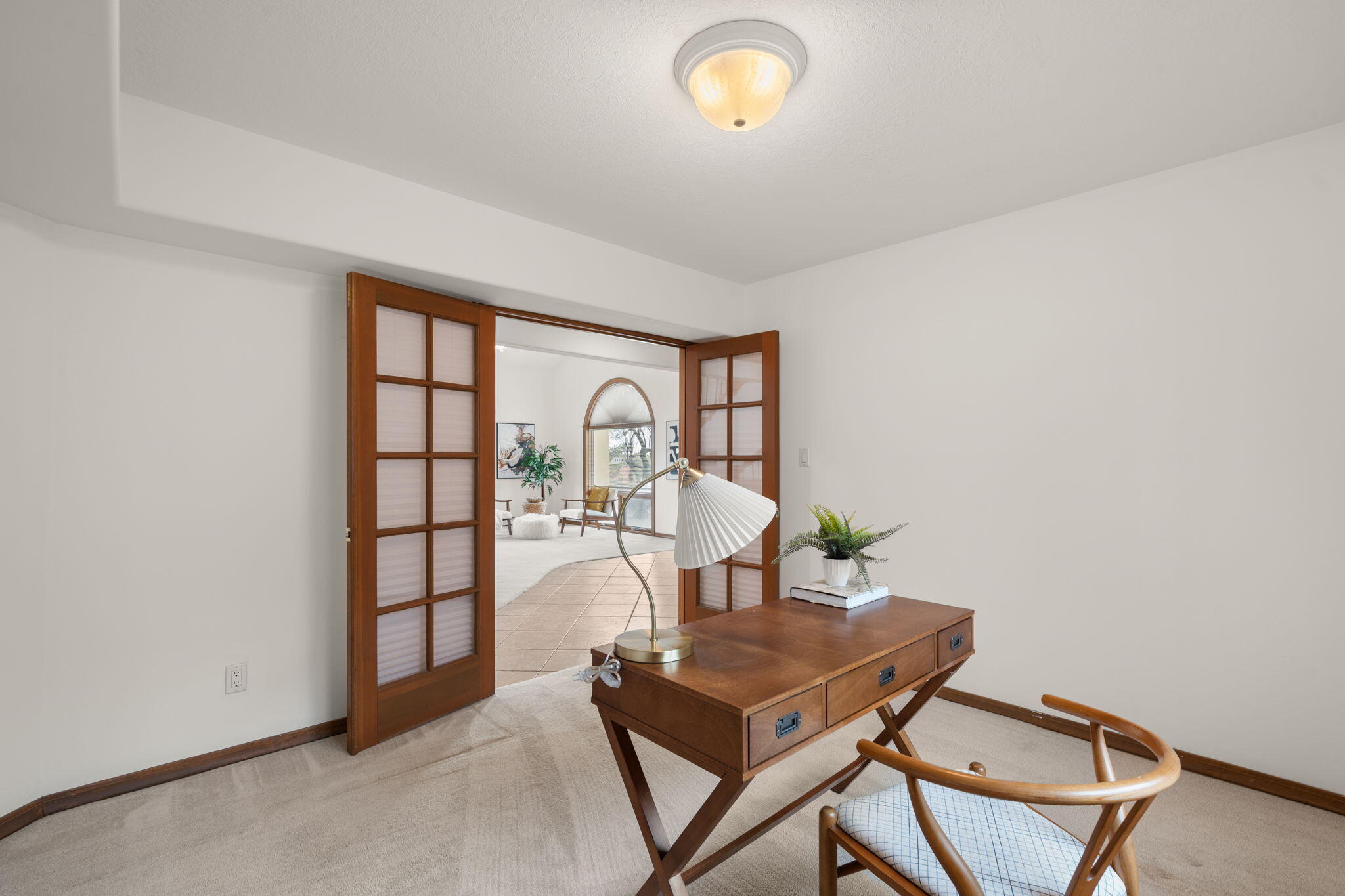 438 Poinsettia Place SE