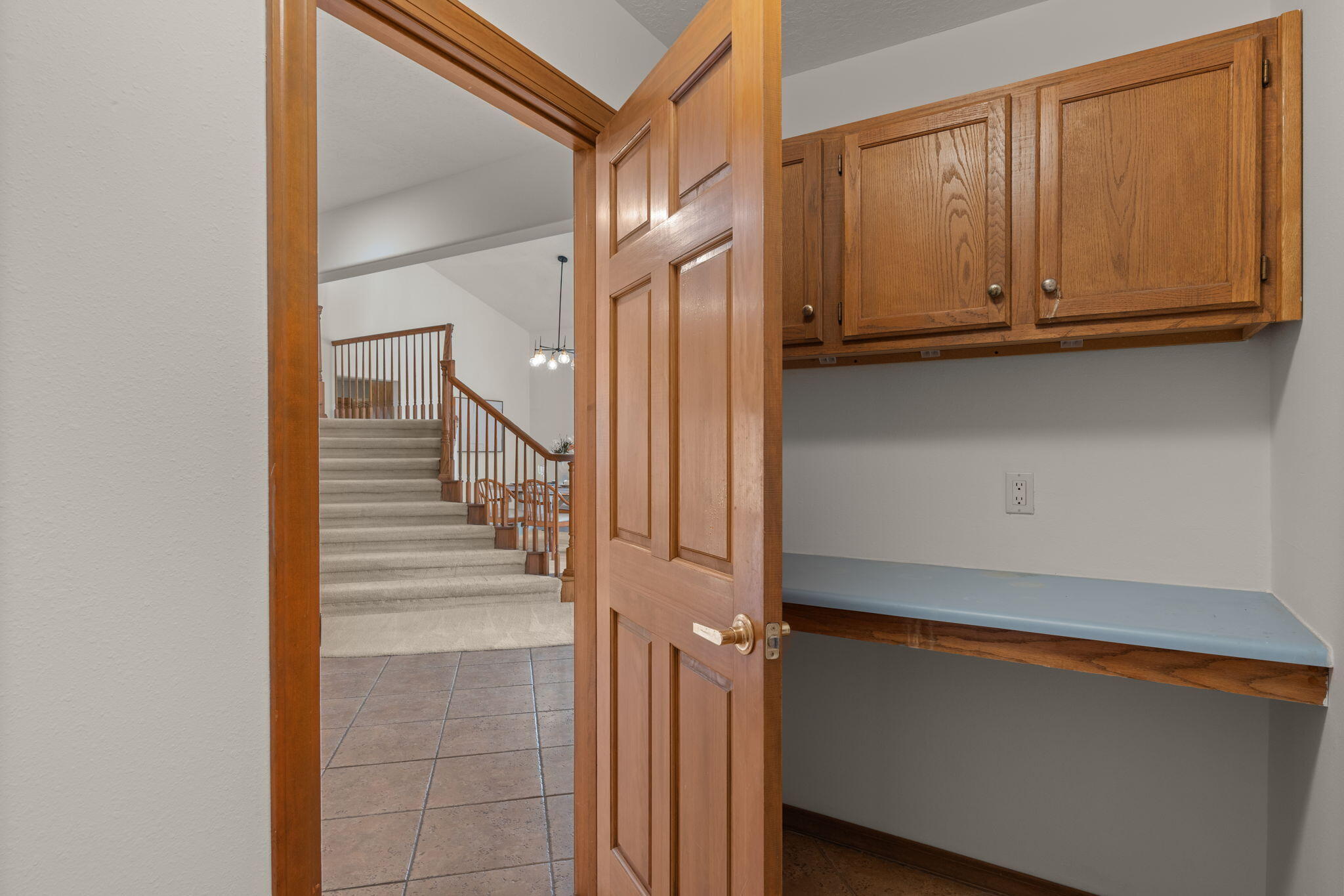 438 Poinsettia Place SE