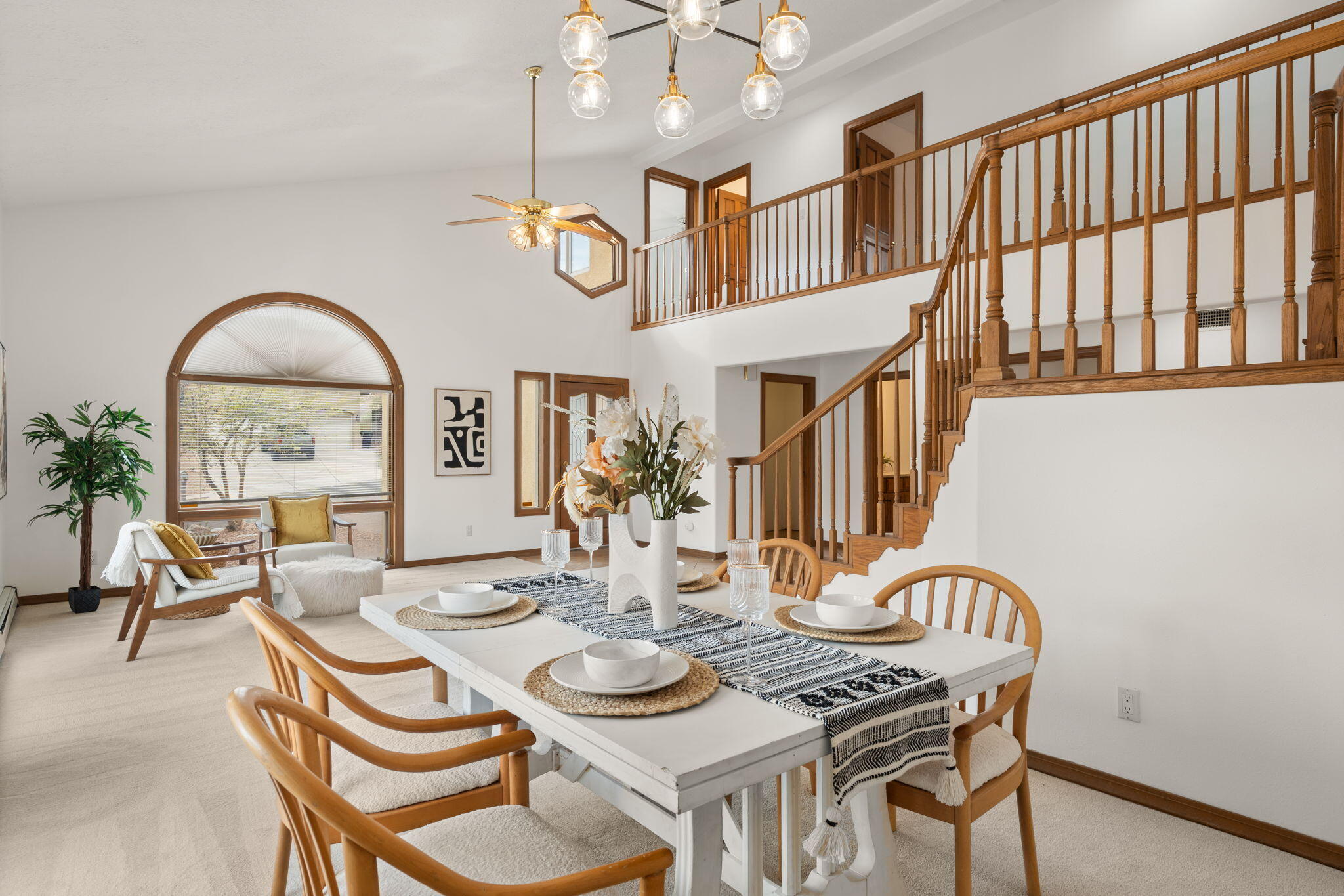 438 Poinsettia Place SE