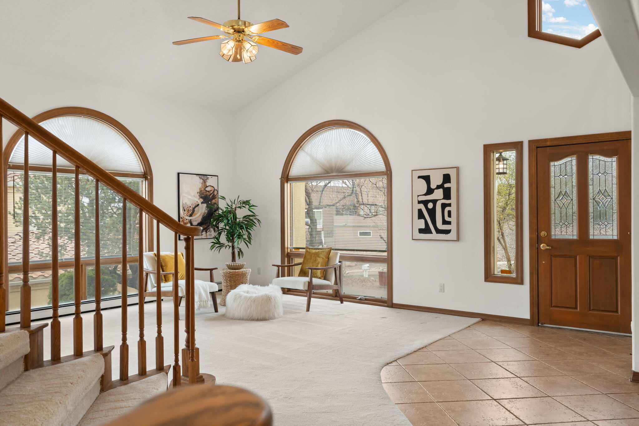 438 Poinsettia Place SE