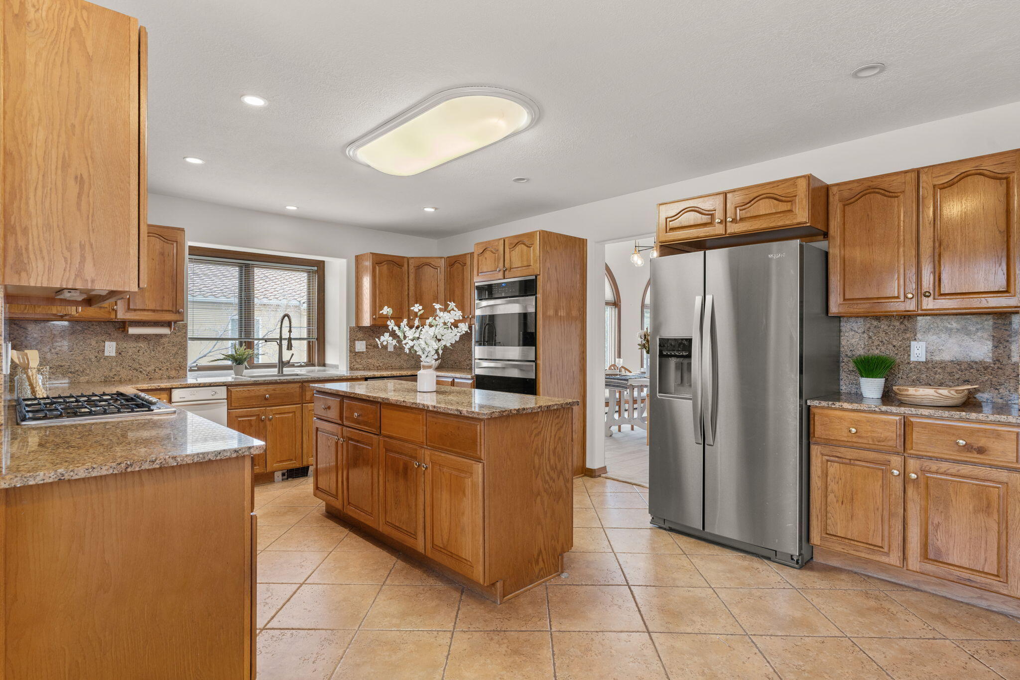 438 Poinsettia Place SE