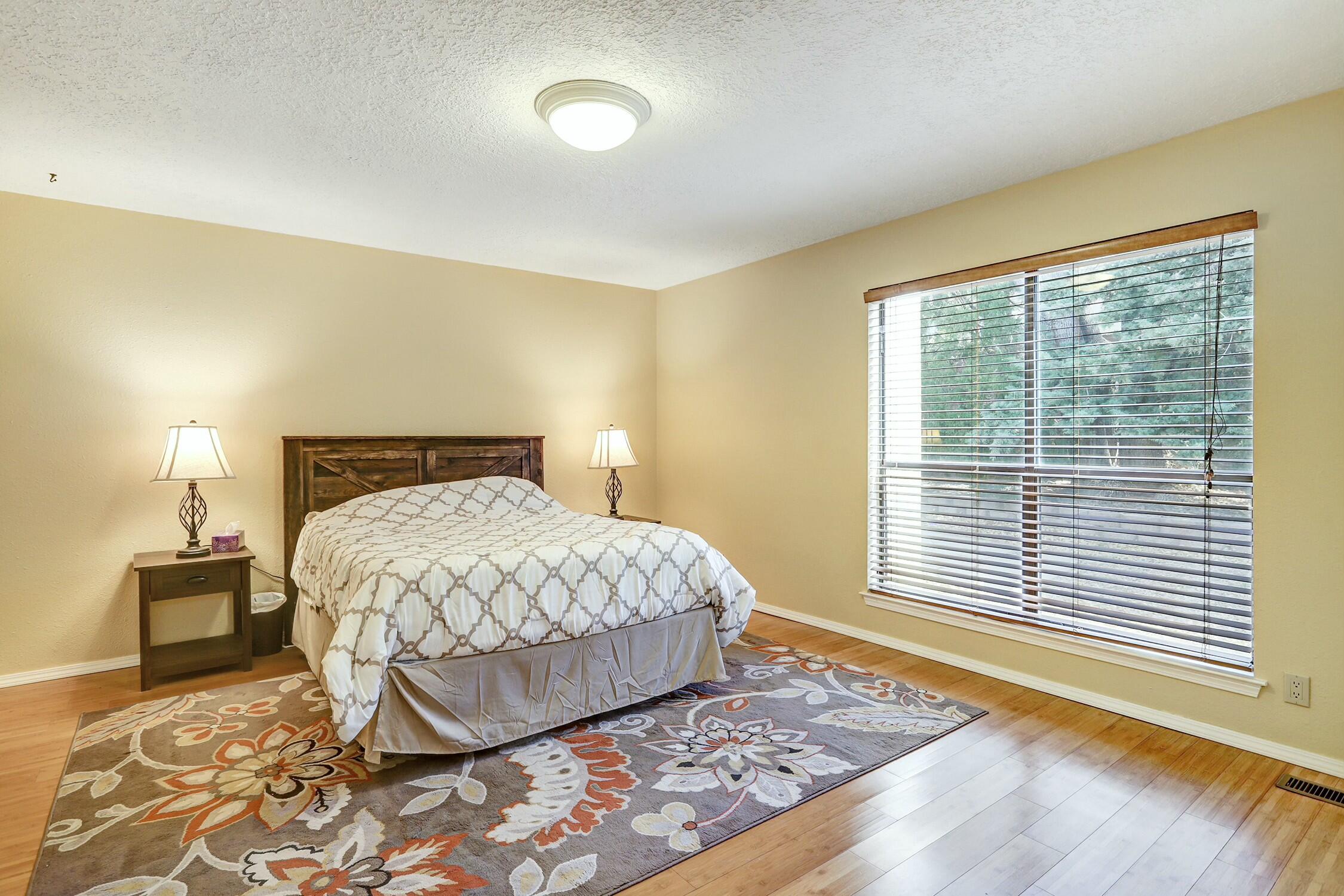 6318 ANTARES Road NE