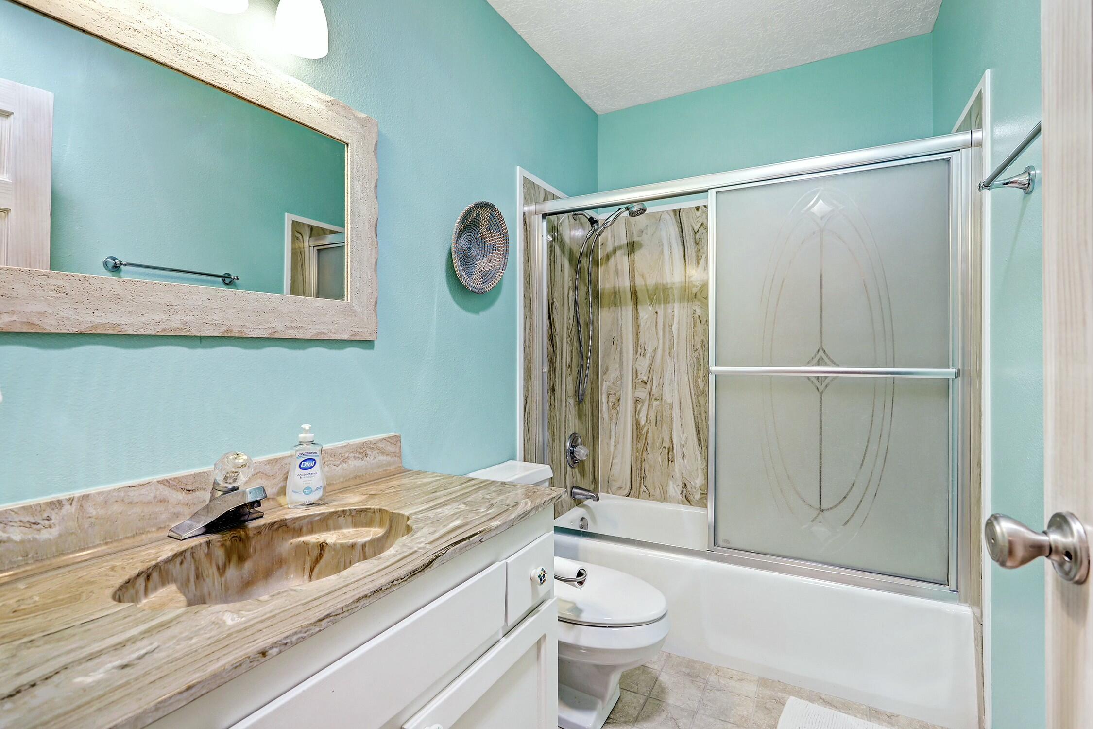 6318 ANTARES Road NE