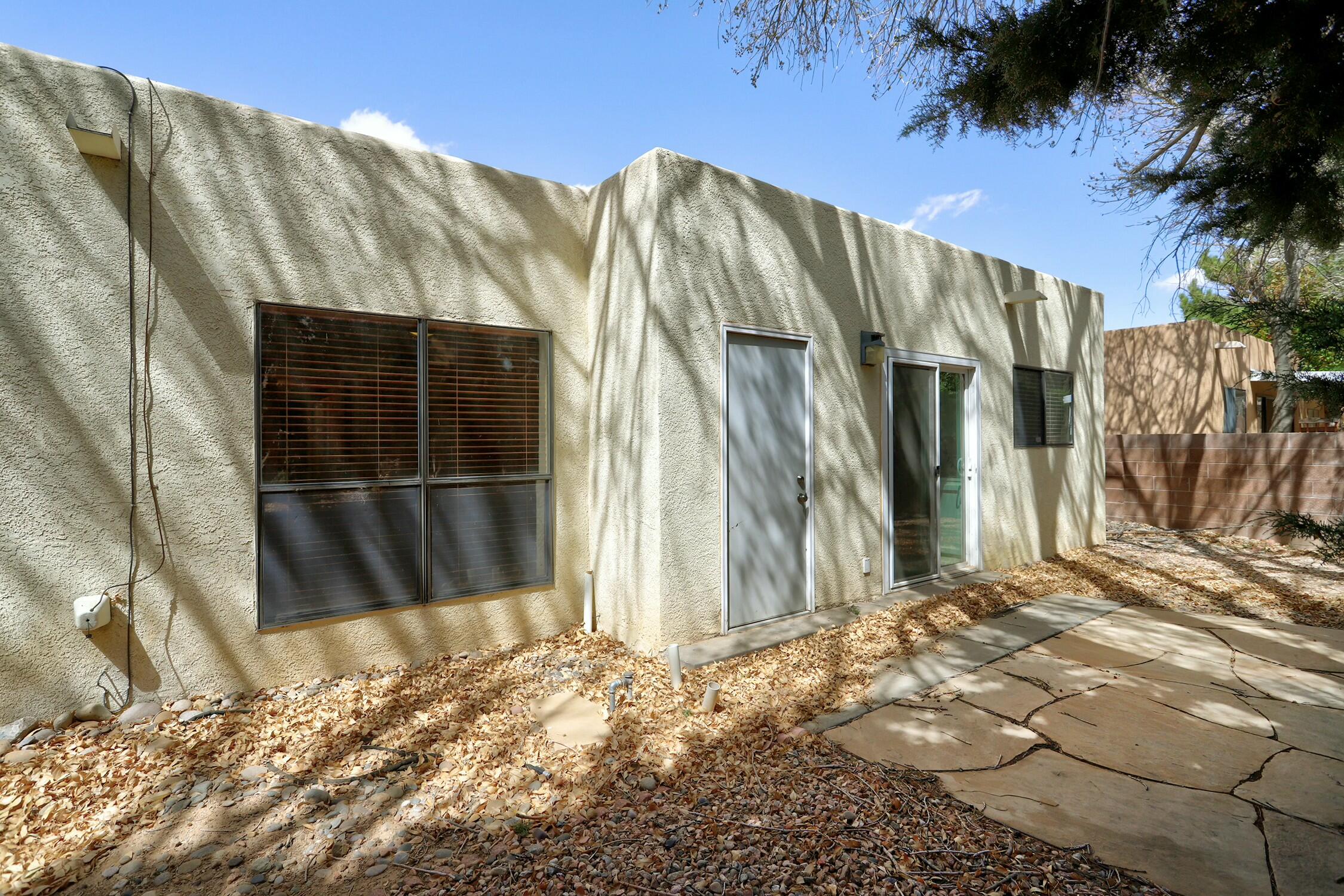 6318 ANTARES Road NE