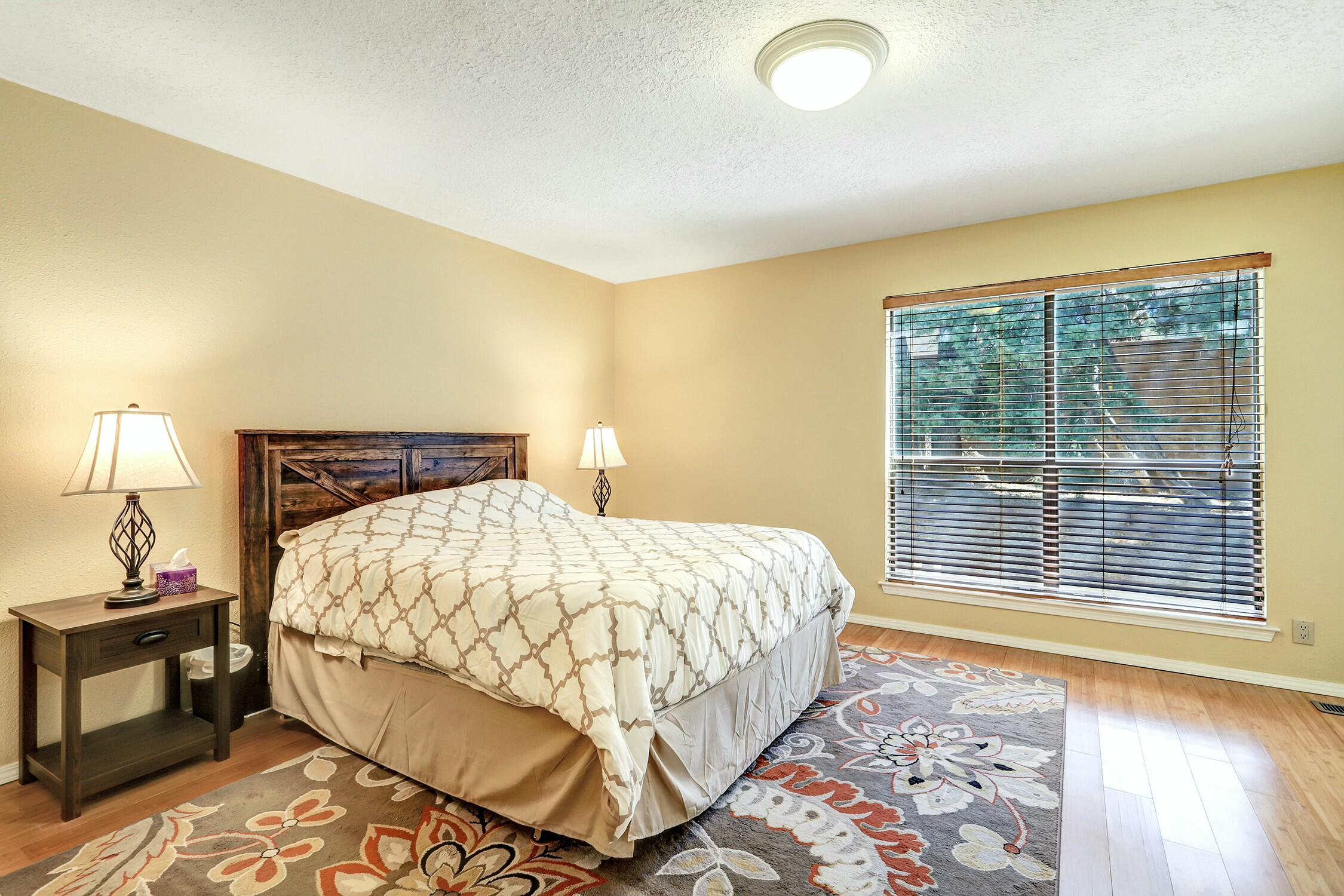 6318 ANTARES Road NE