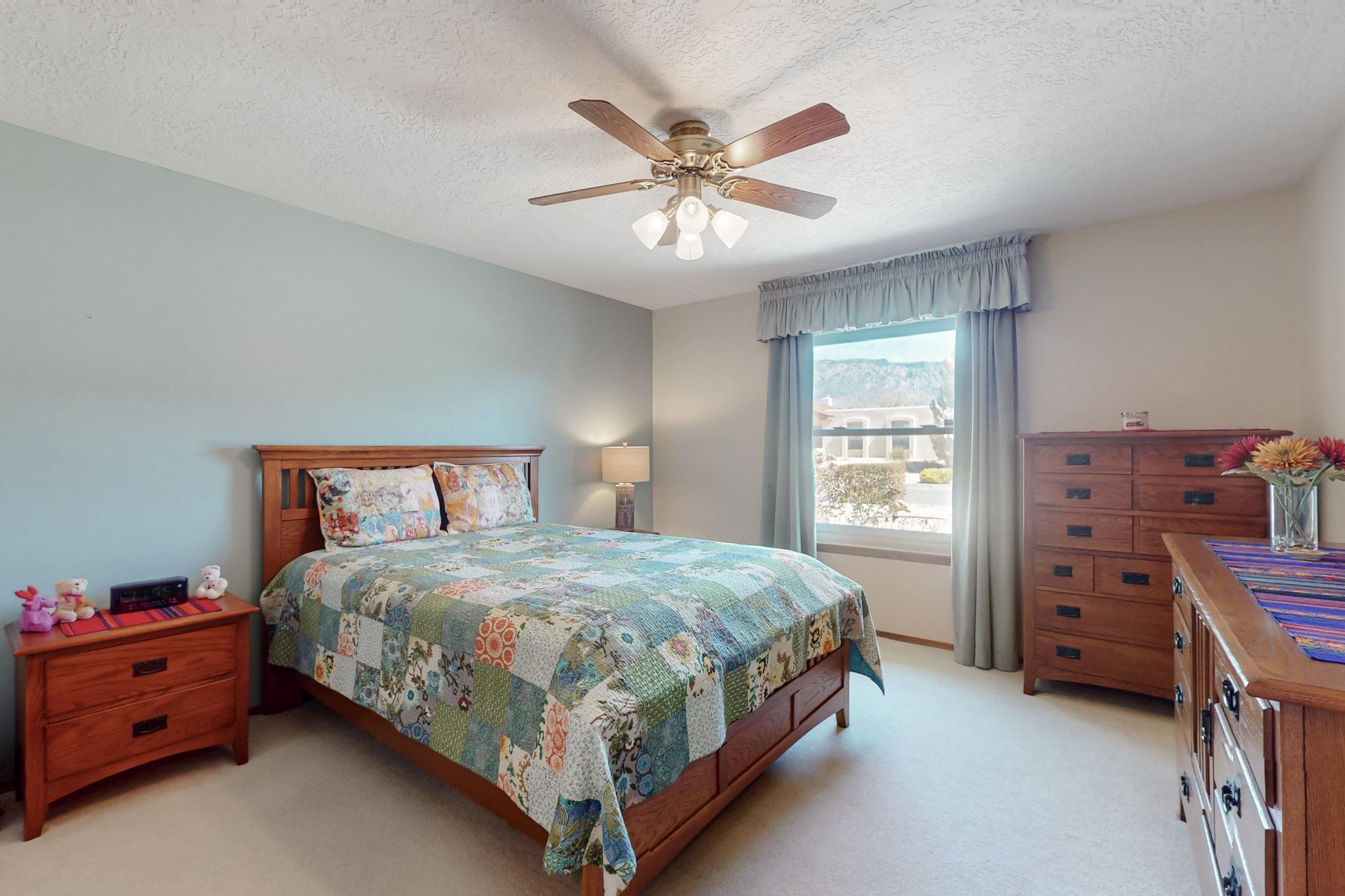 6105 Pueblo Verde Drive NE