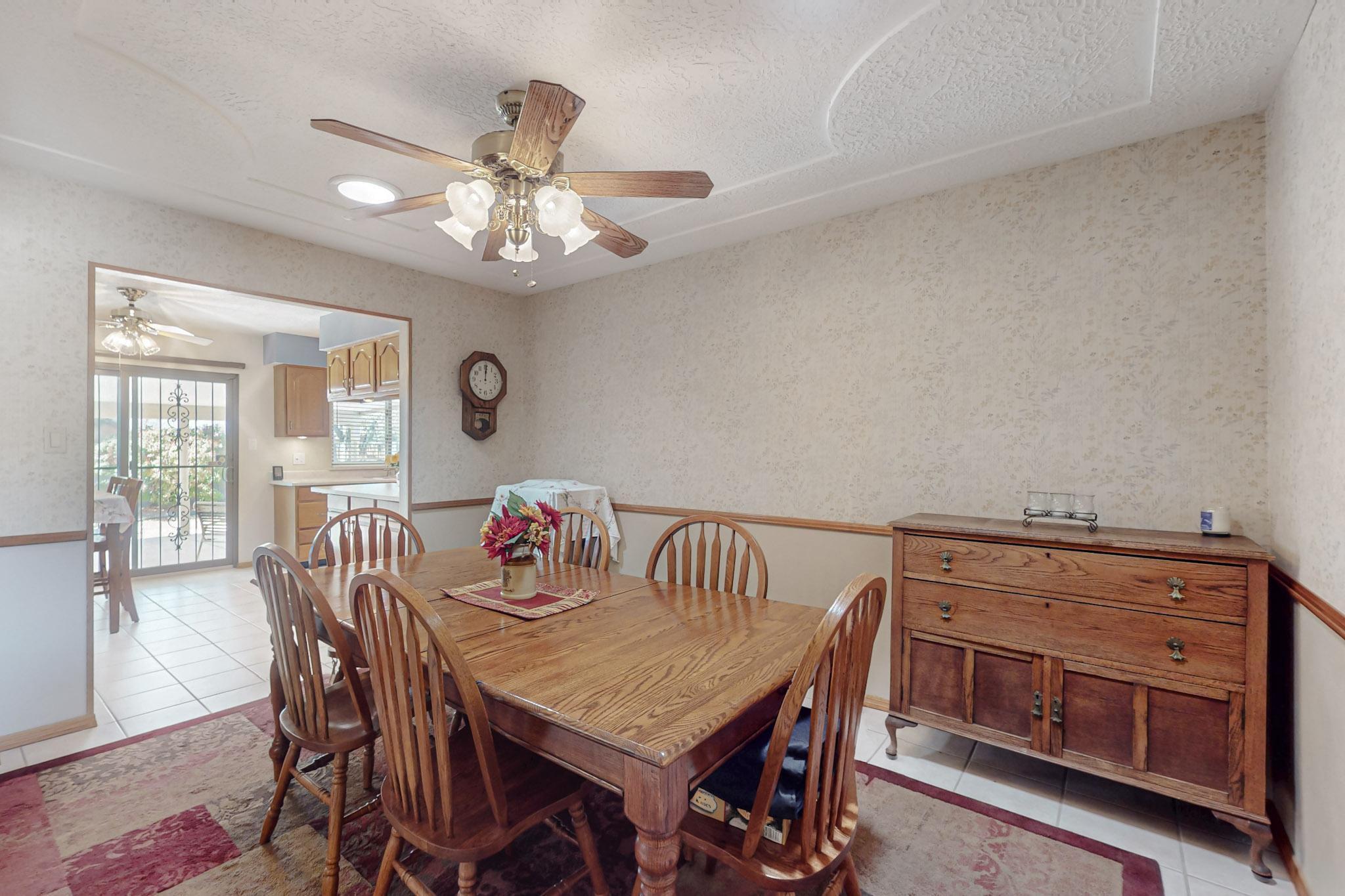 6105 Pueblo Verde Drive NE