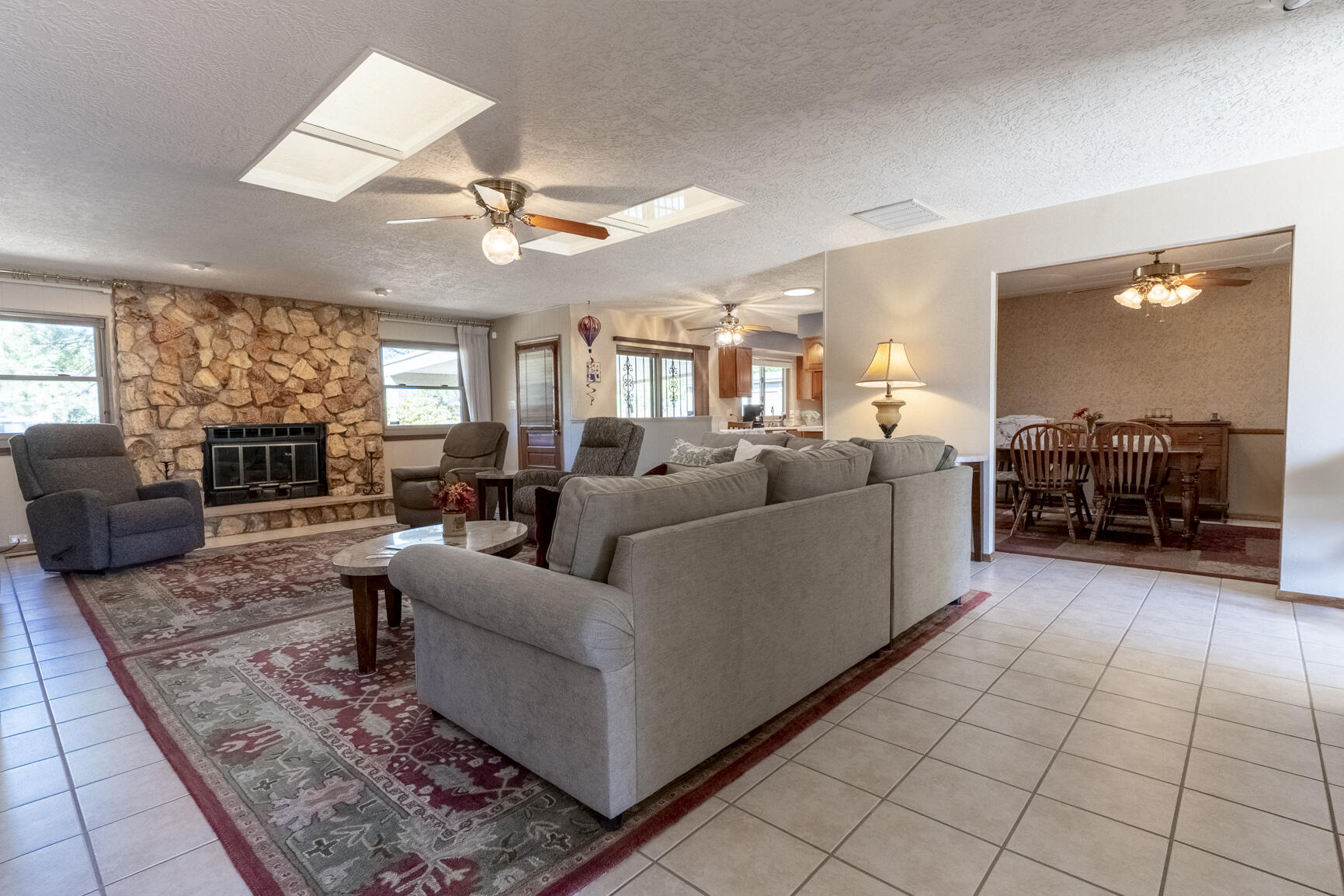 6105 Pueblo Verde Drive NE