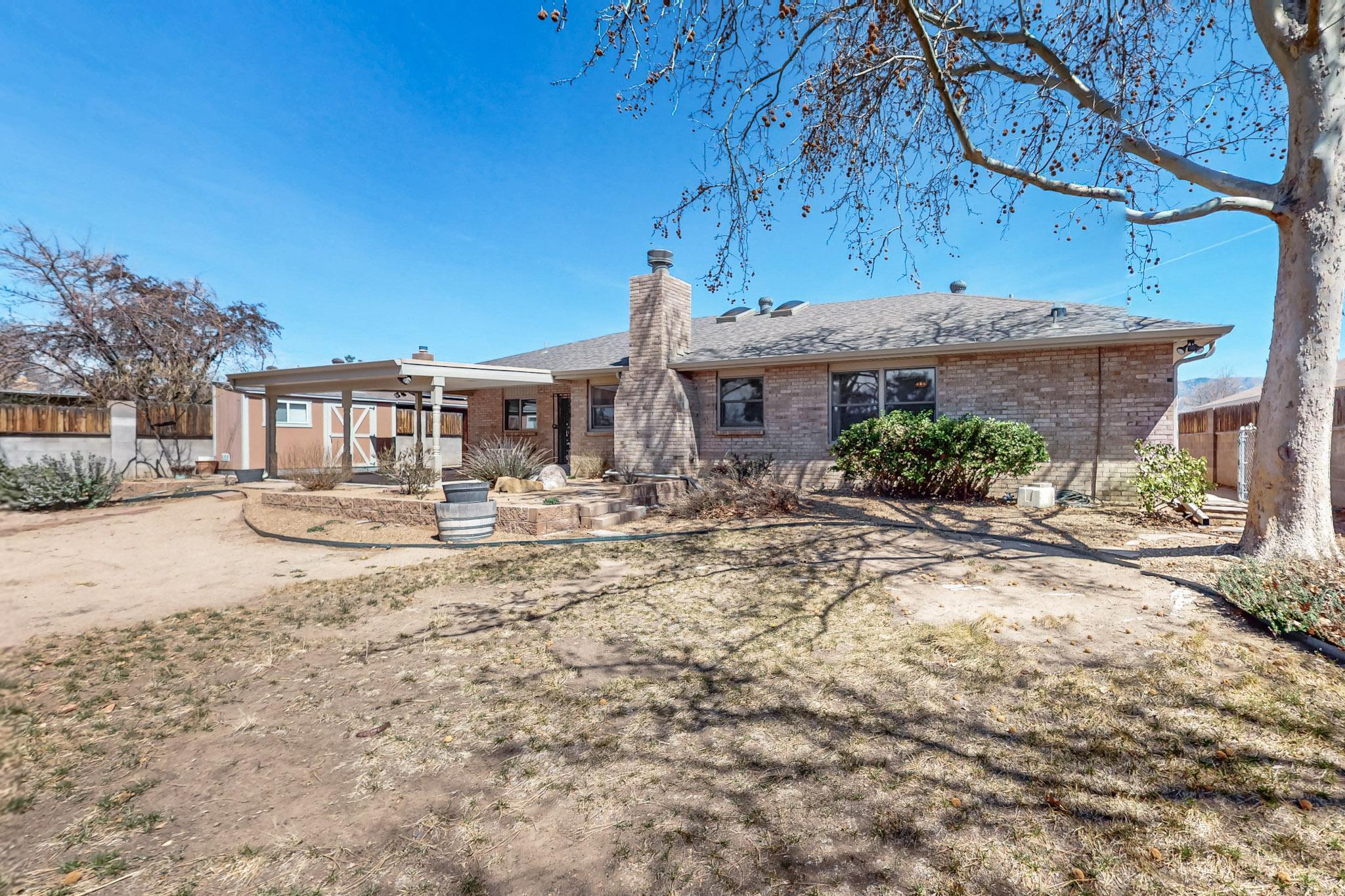 6105 Pueblo Verde Drive NE