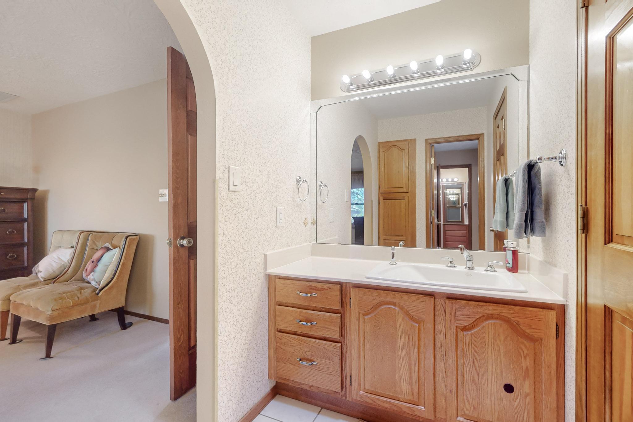 6105 Pueblo Verde Drive NE