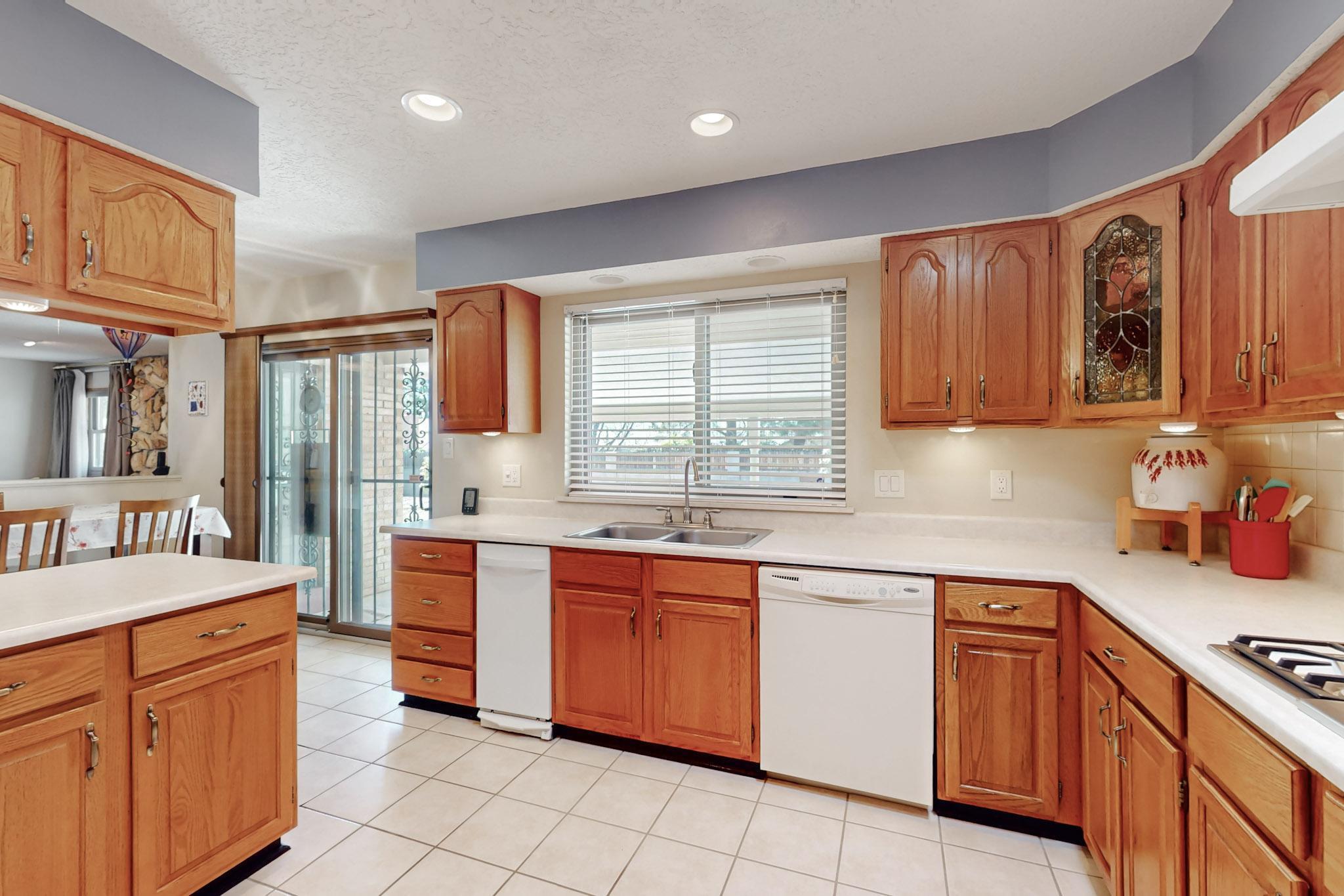 6105 Pueblo Verde Drive NE