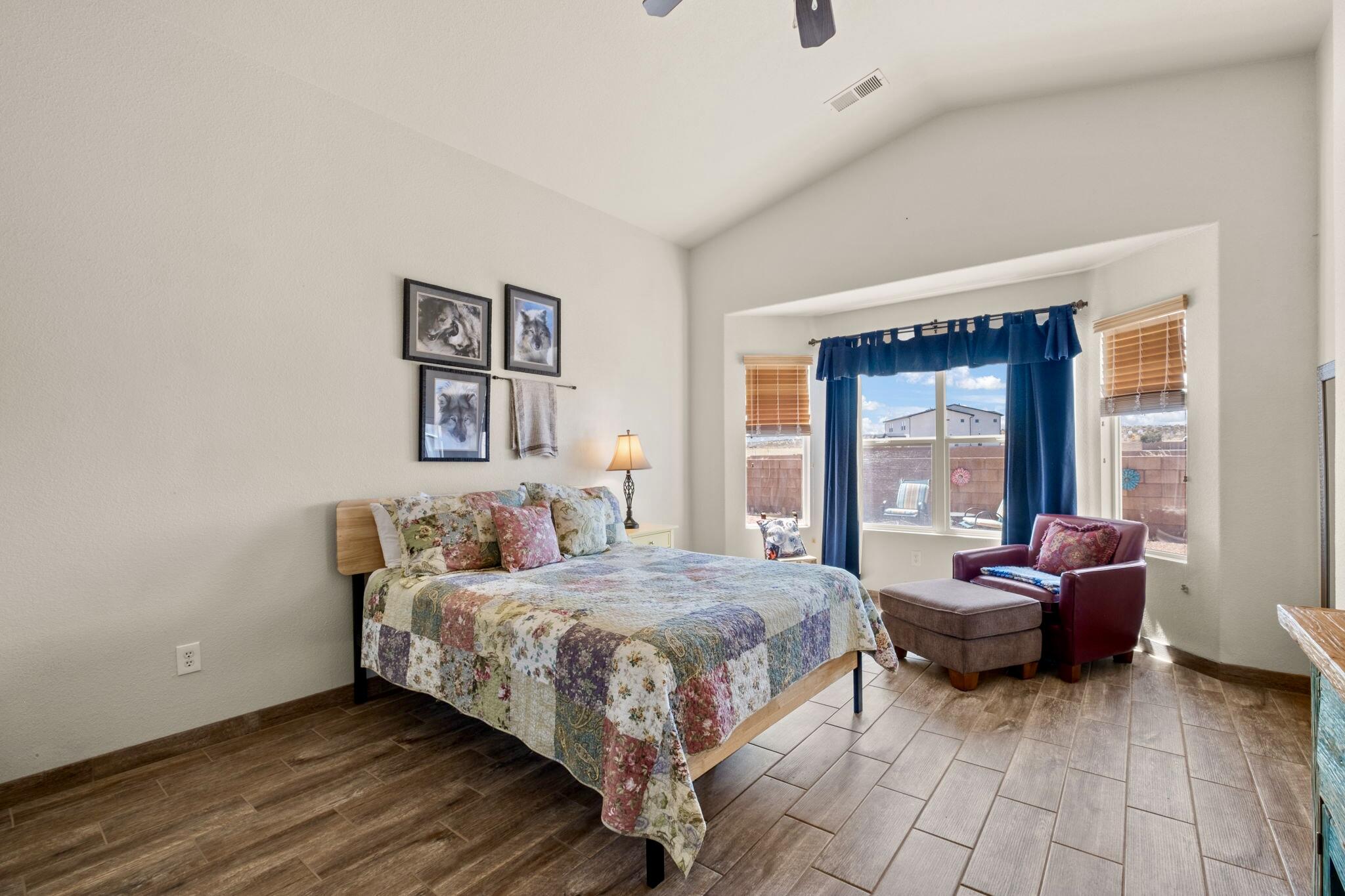 408 PEACEFUL MEADOWS Drive NE