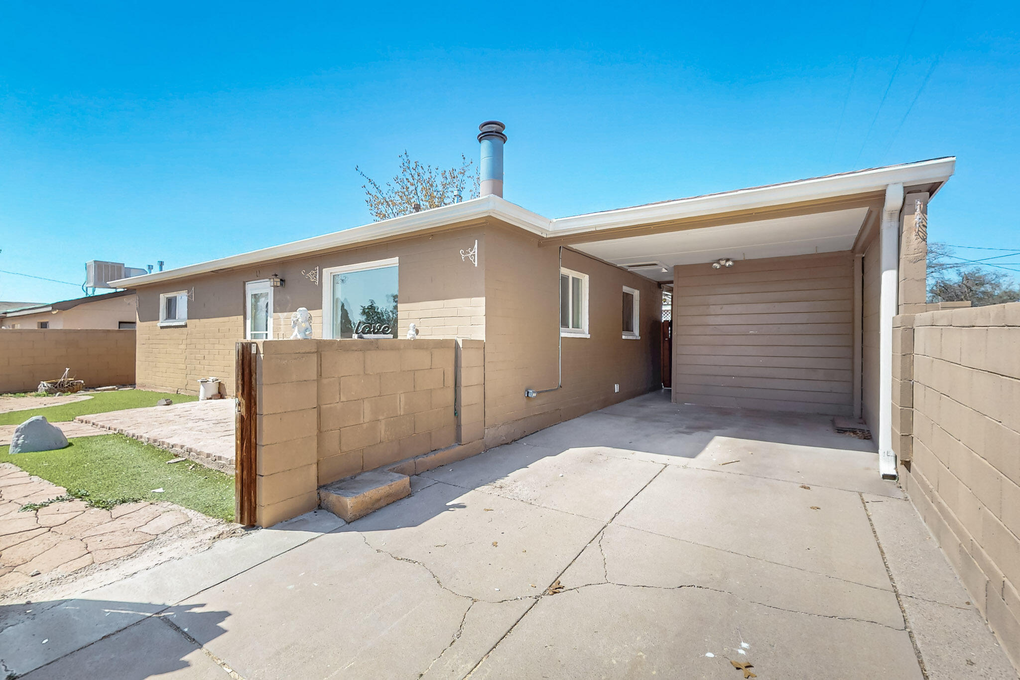 9005 WOODLAND Avenue NE