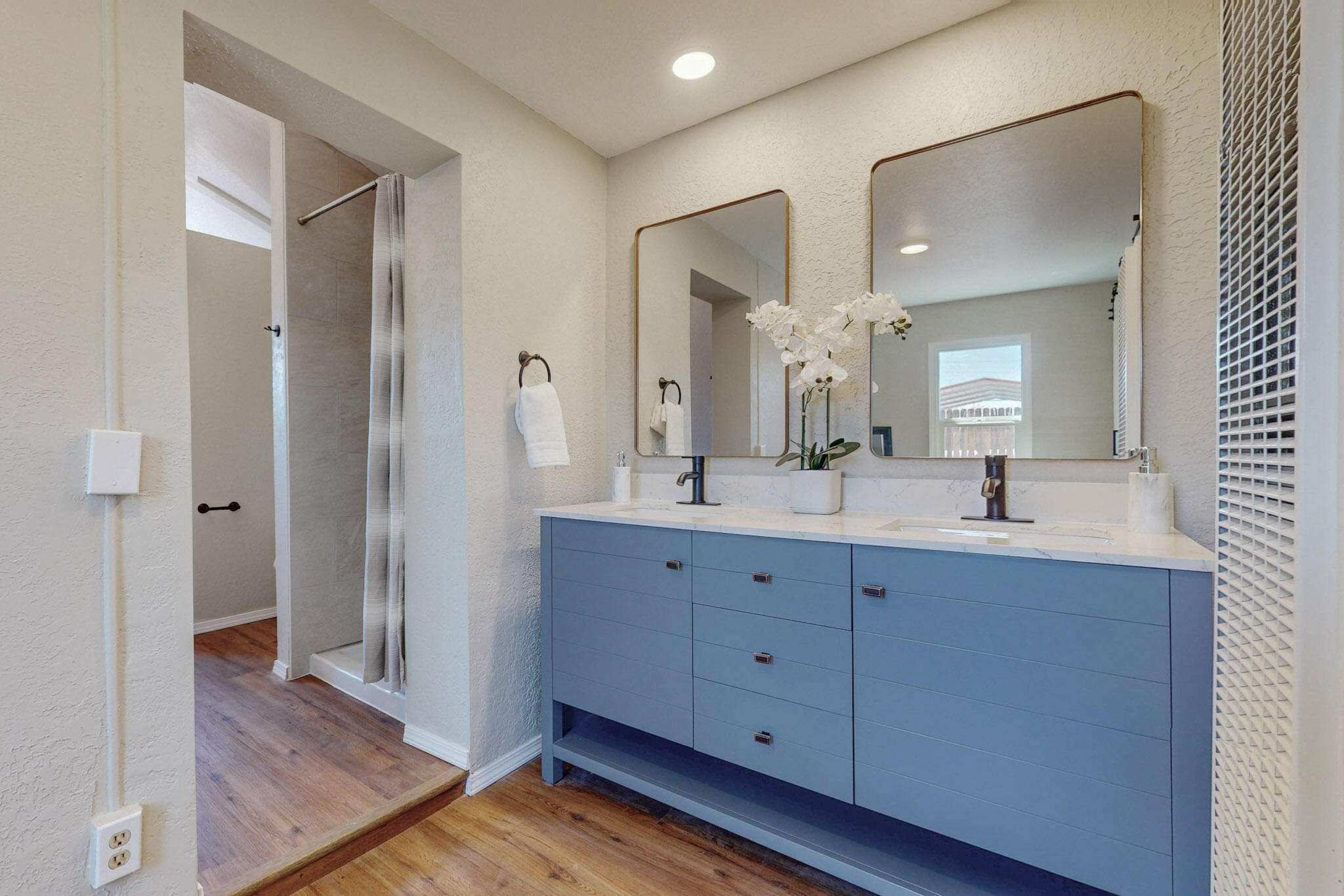 1630 BONAGUIDI Road SW