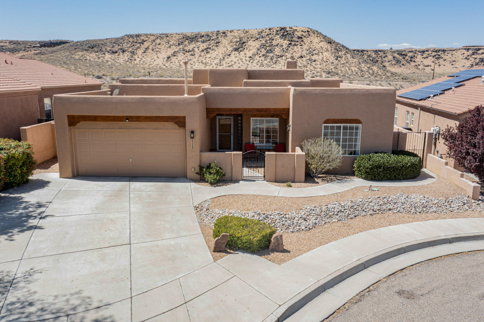 6523 MOON SHADOWS Drive NW