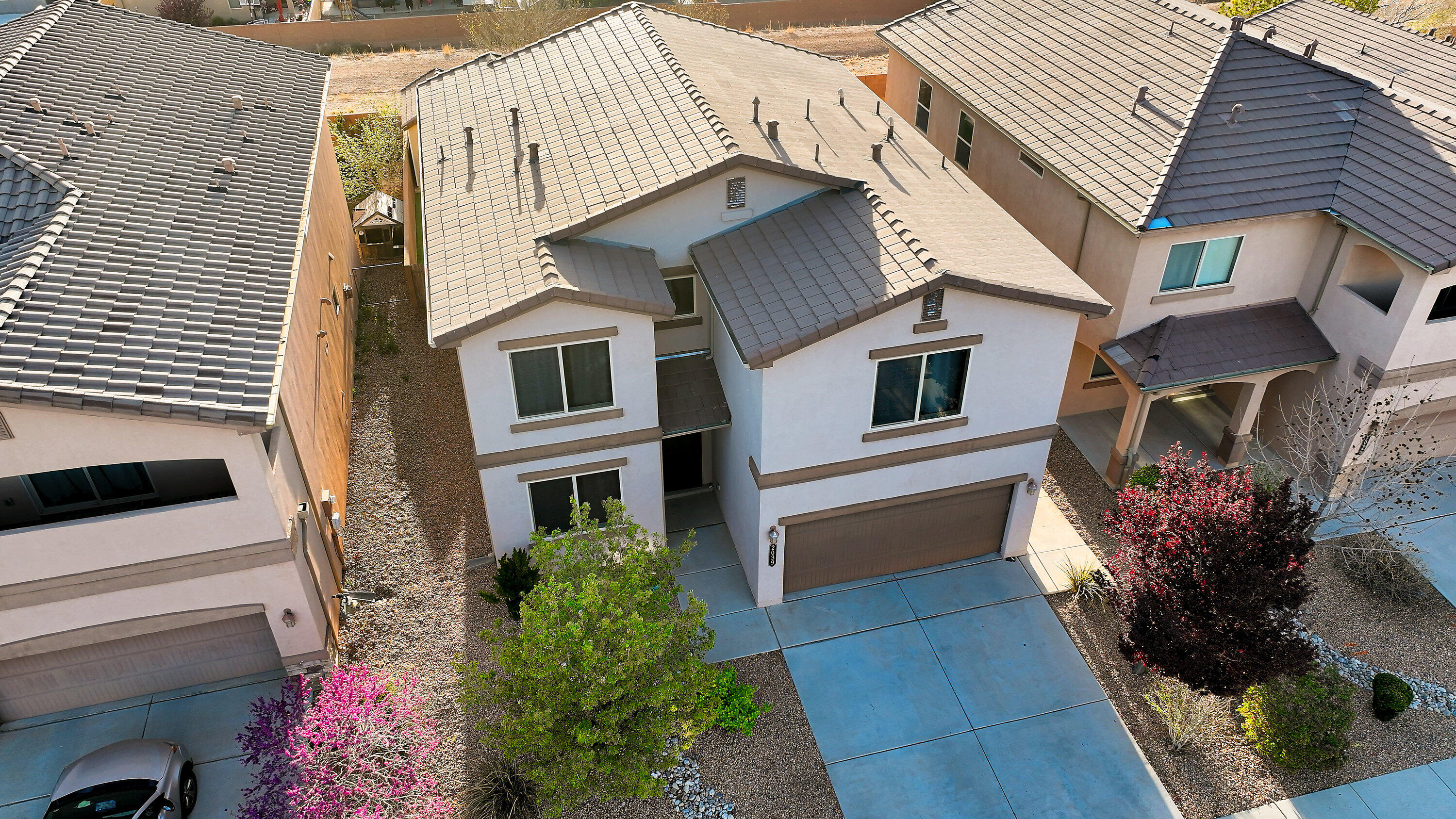 2039 MAYWOOD Drive SE