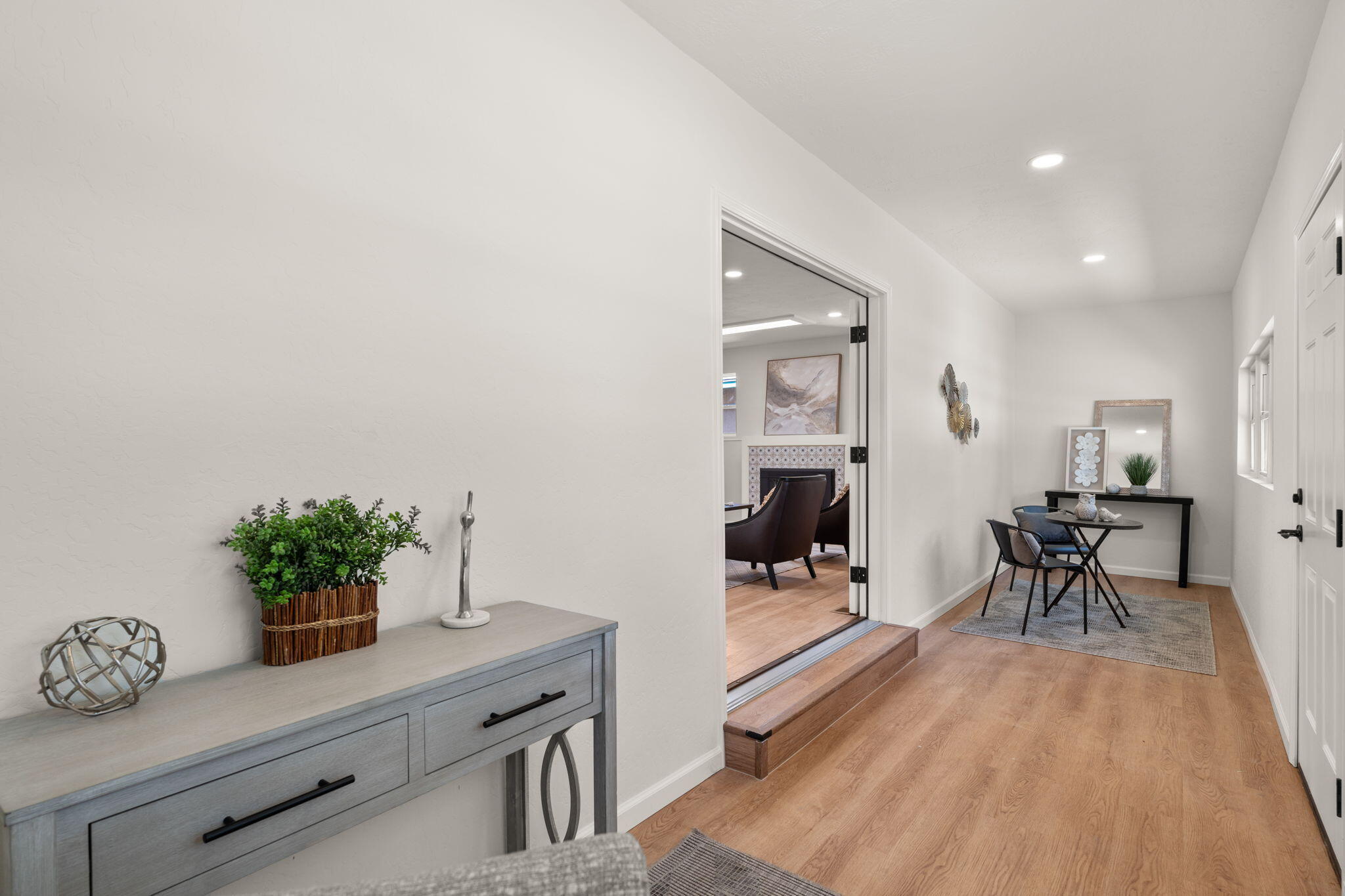 2720 KATHRYN Avenue SE