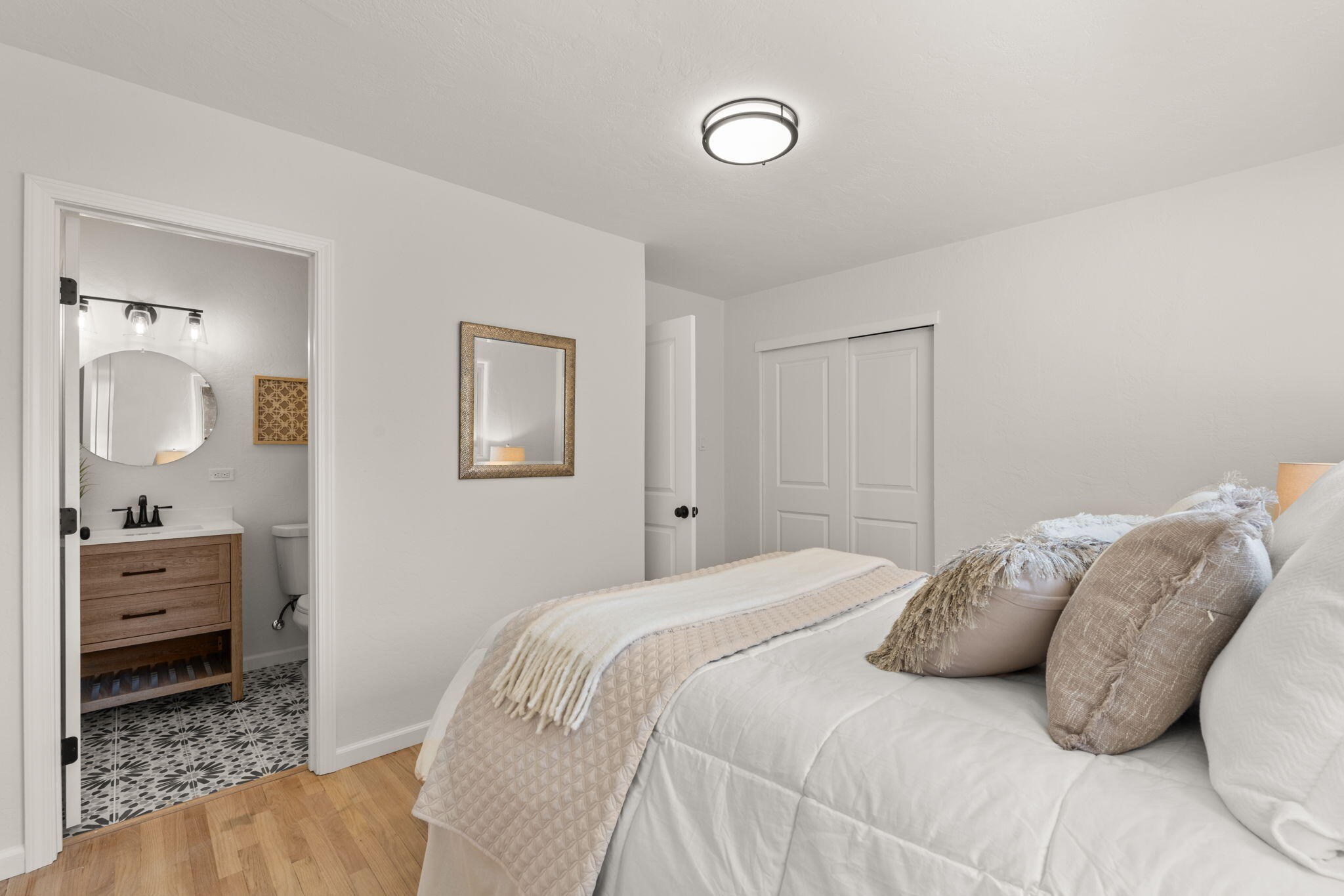 2720 KATHRYN Avenue SE